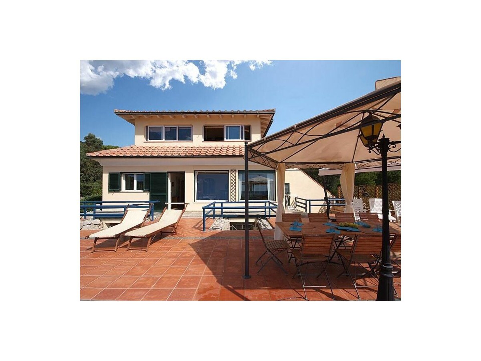Lichtrijke villa op 50 meter van het strand van Norsi, Capoliveri - foto 13