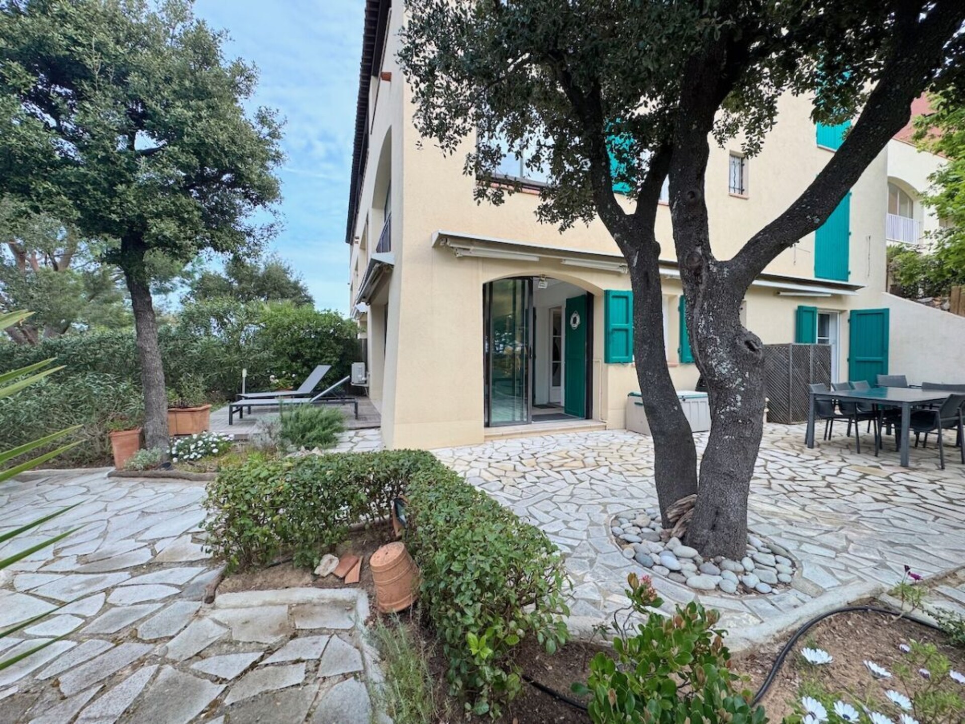 Golfvakantiehuis met zwembad, tuin en zeezicht nabij Sainte-Maxime - foto 8