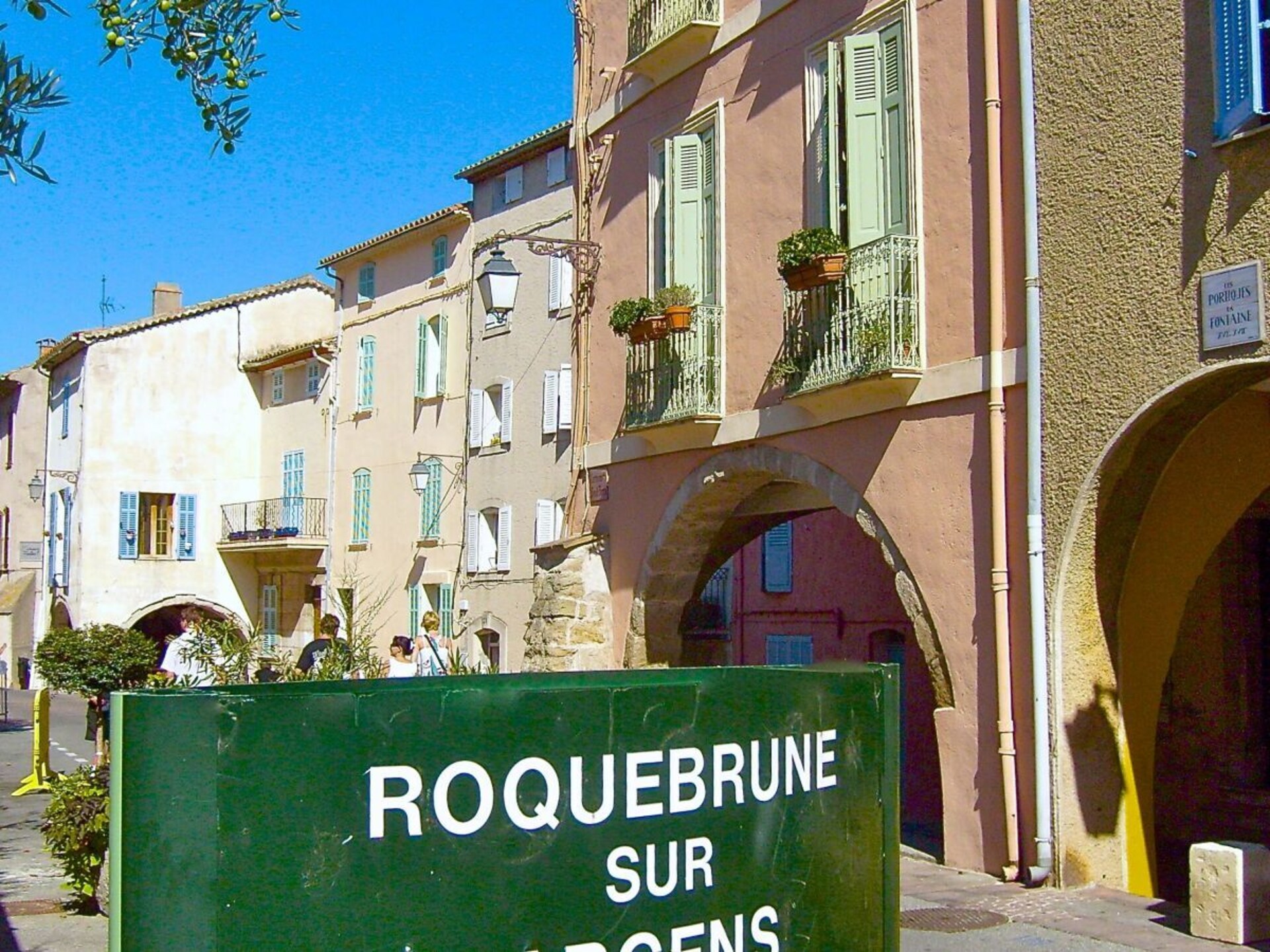 Golfvakantiehuis met zwembad, tuin en zeezicht nabij Sainte-Maxime - foto 29