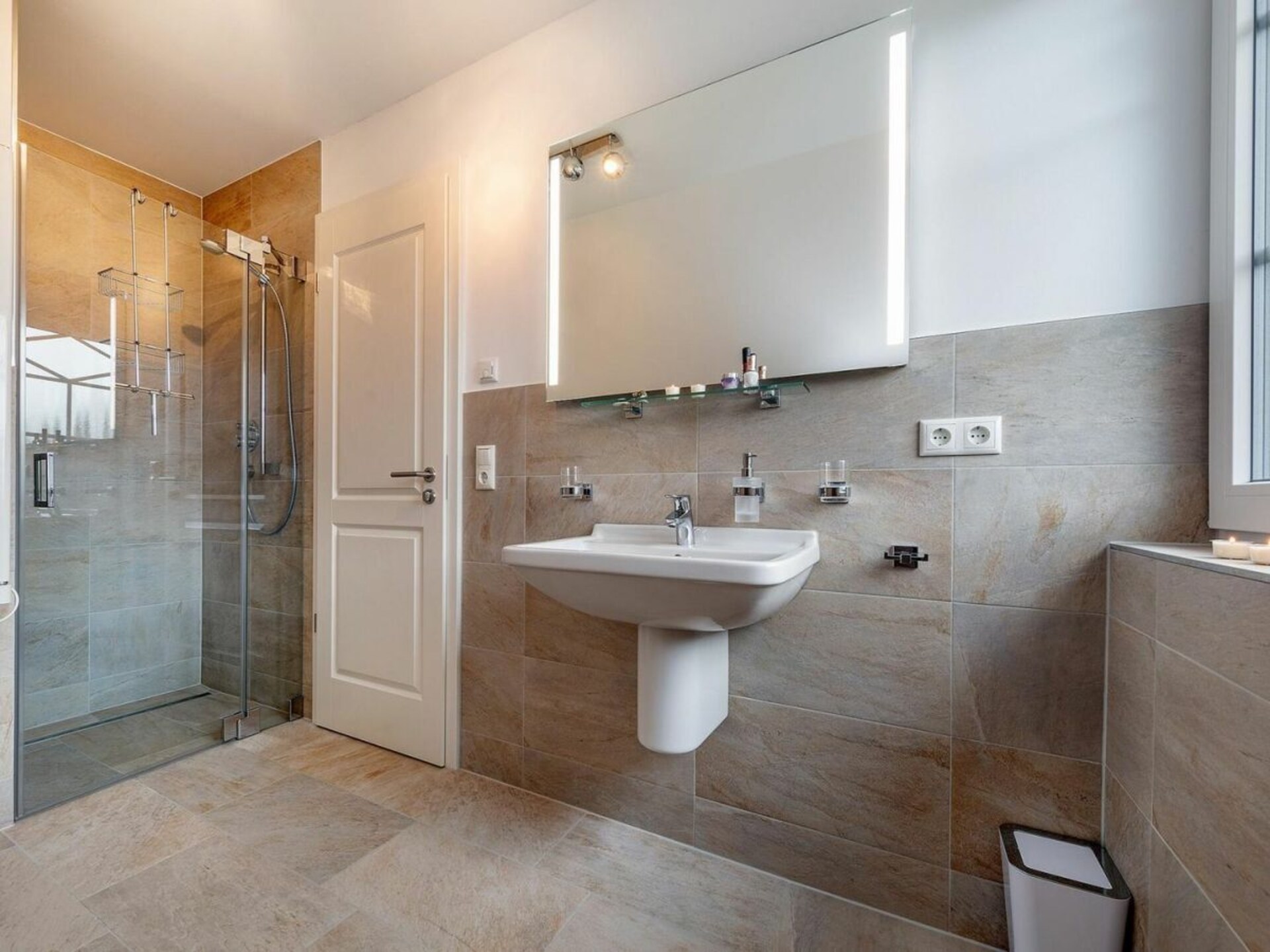 Nieuw vakantiehuis op Zingst, 148m² met sauna, vlakbij het Oostzeestrand - foto 21