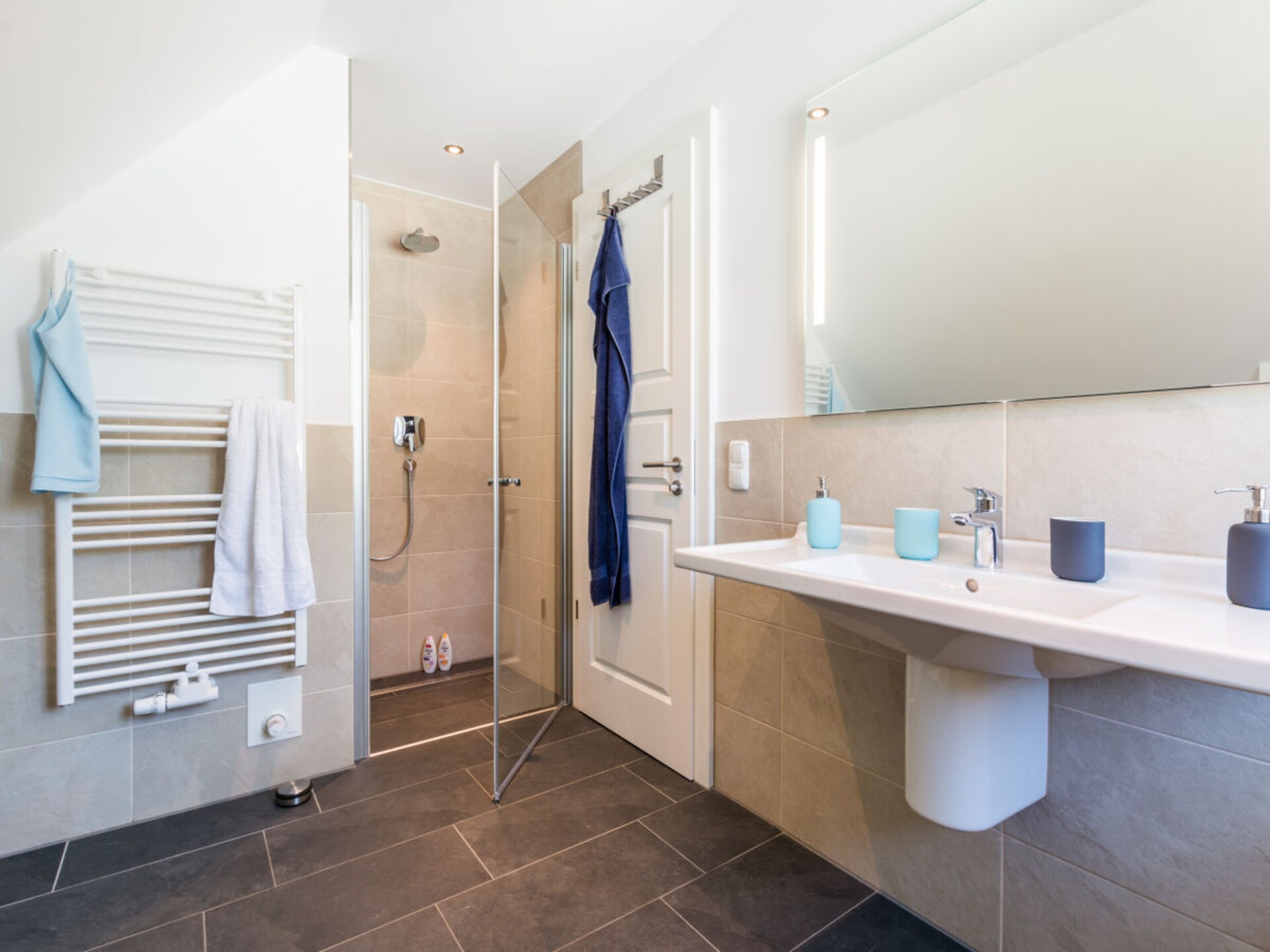 Ruim vakantiehuis Bornhaus met sauna, tuinterras en open haard aan de Bodden - foto 34