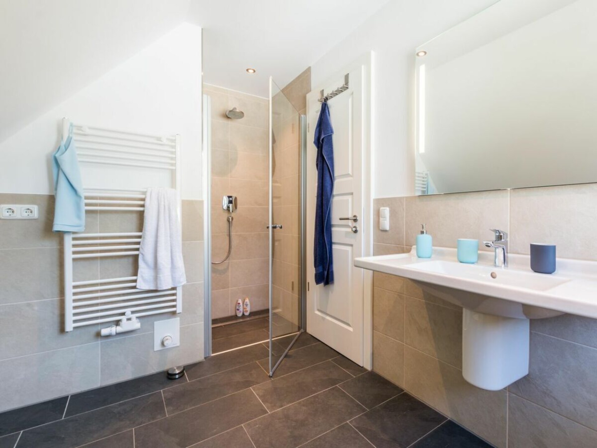 Ruim vakantiehuis Bornhaus met sauna, tuinterras en open haard aan de Bodden - foto 38