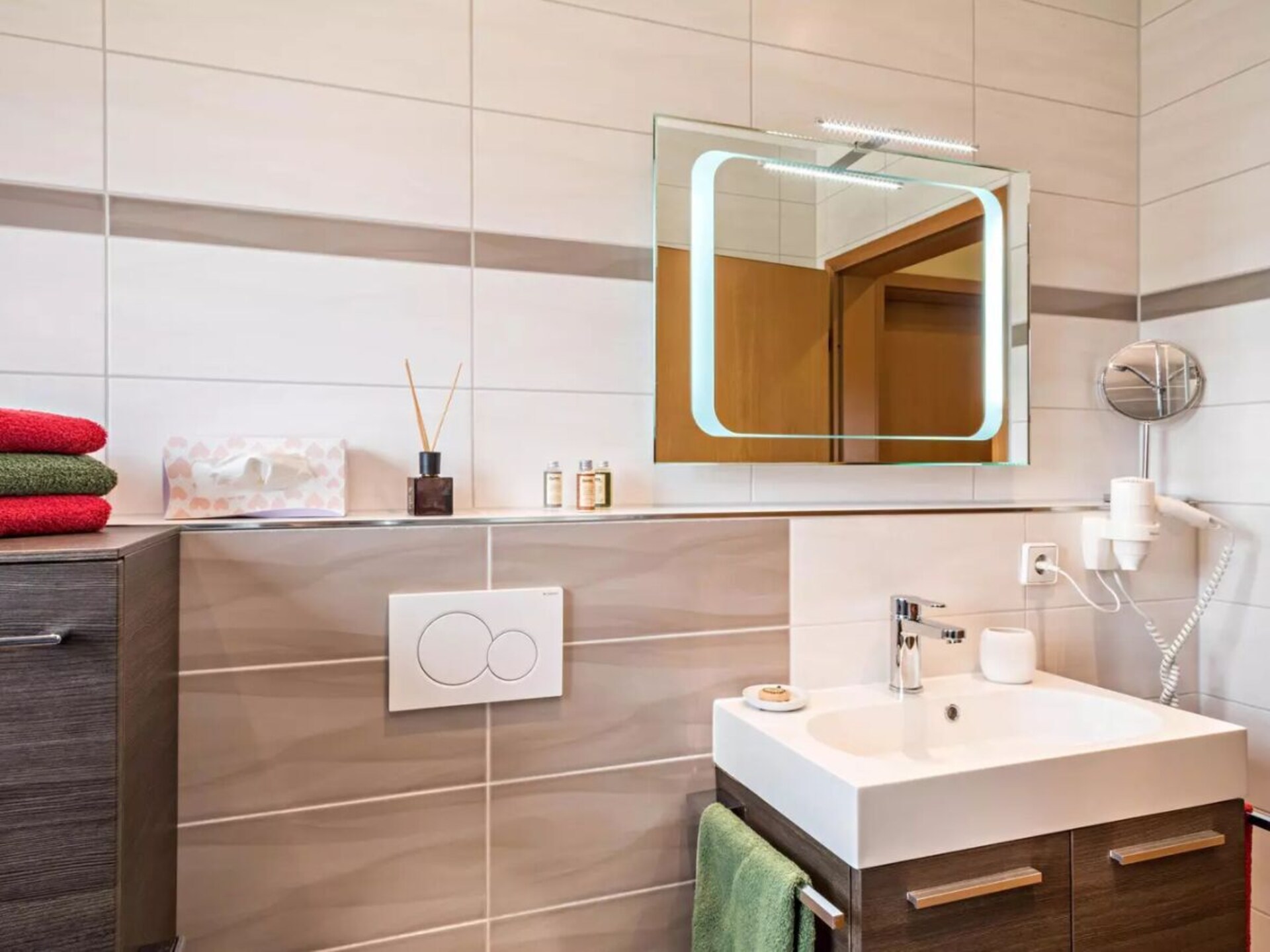 Viersterren zolderappartement met zuidbalkon op 300m van centrum Salem - foto 28