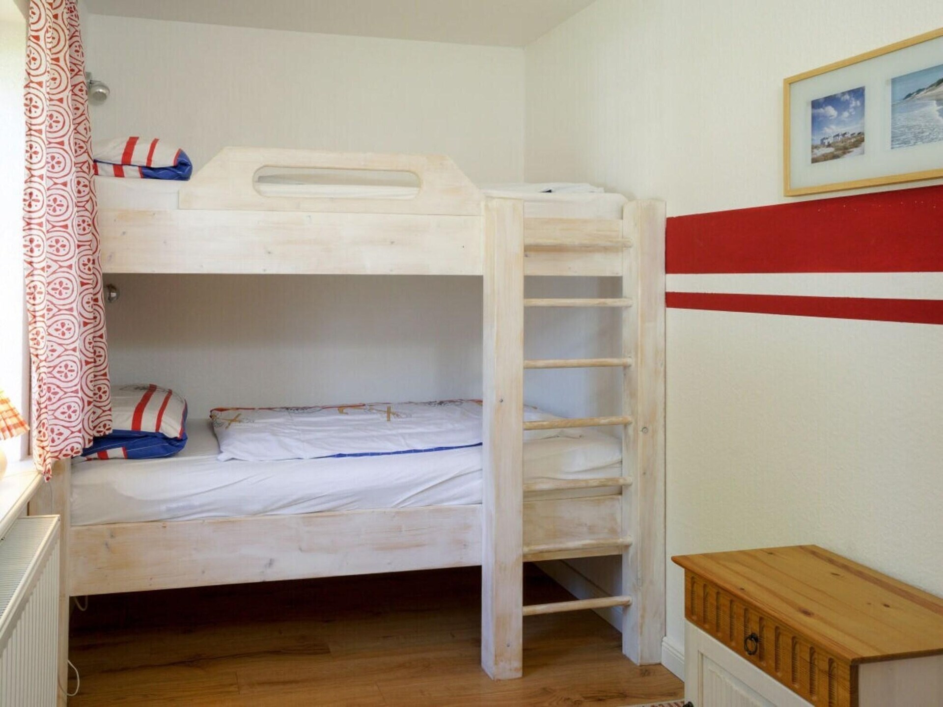 Pastor's Stuv: Sfeervol vakantieappartement in historische Oude Pastorie met parkachtige tuin - foto 7