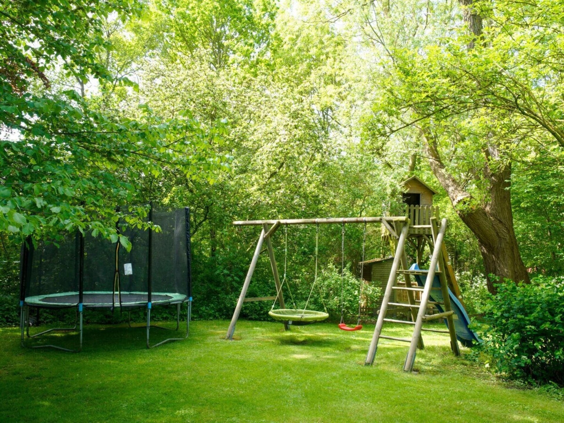 Historisch vakantiehuis met rieten dak en royale tuin in Uelvesbüll - foto 13