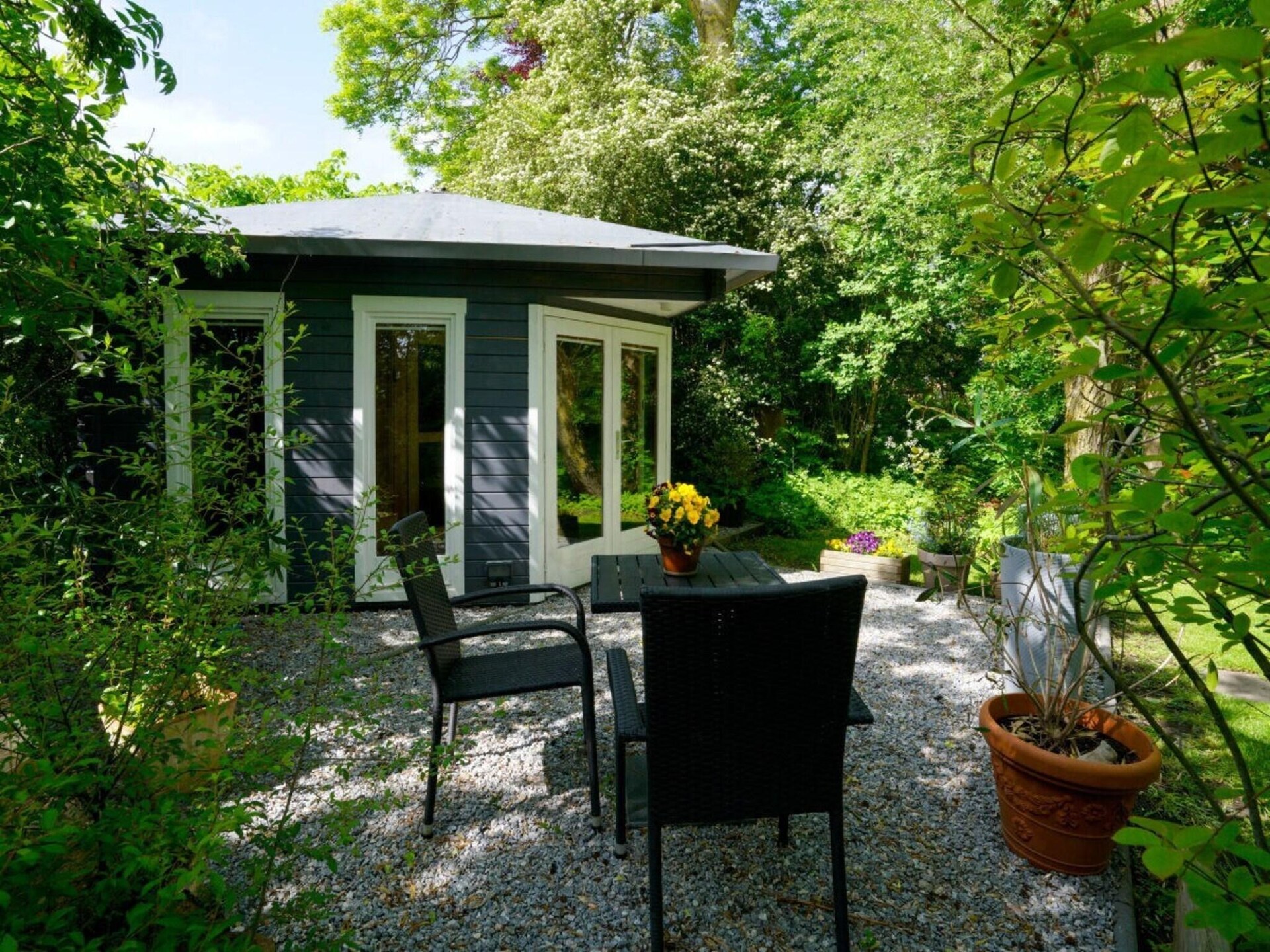Historisch vakantiehuis met rieten dak en royale tuin in Uelvesbüll - foto 18