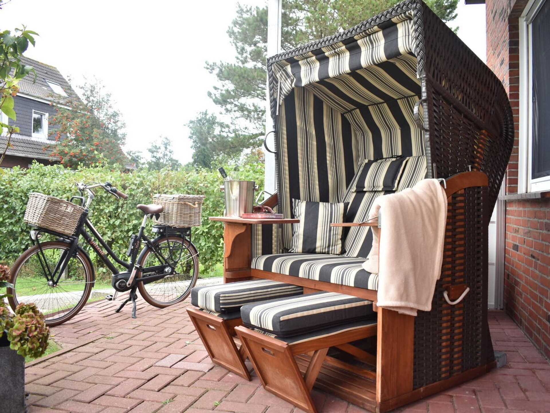 Stijlvol vakantiehuis op Borkum met terras, tuin en Netflix - foto 3