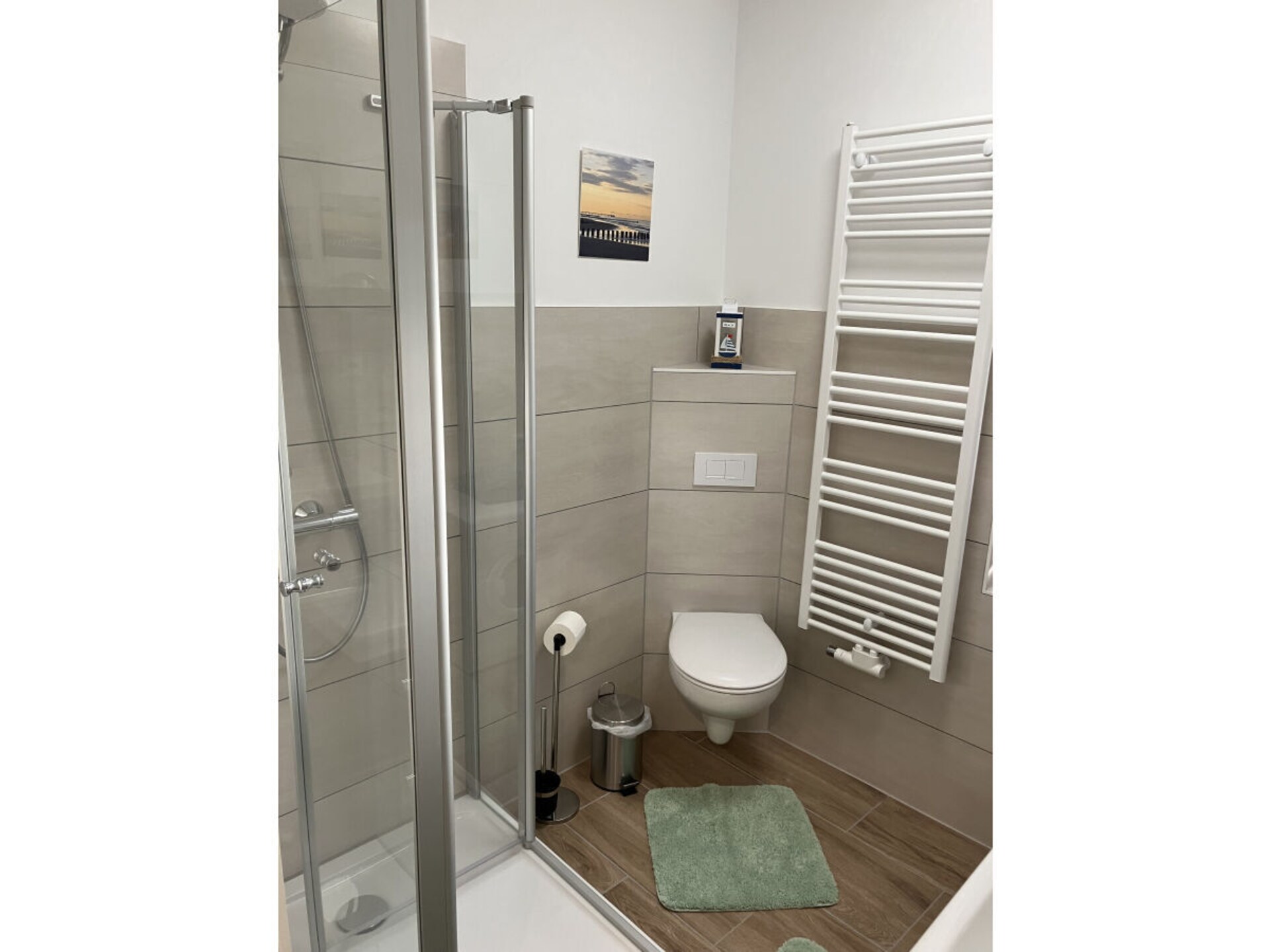 Ruim 4-sterren maisonnette met waterzicht bij Tremter Bodden - foto 9