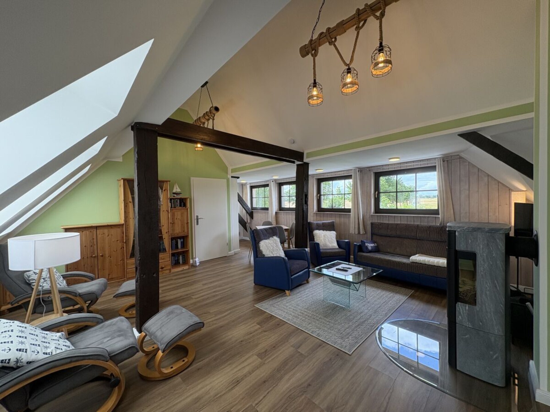 Ruim 4-sterren maisonnette met waterzicht bij Tremter Bodden - foto 11