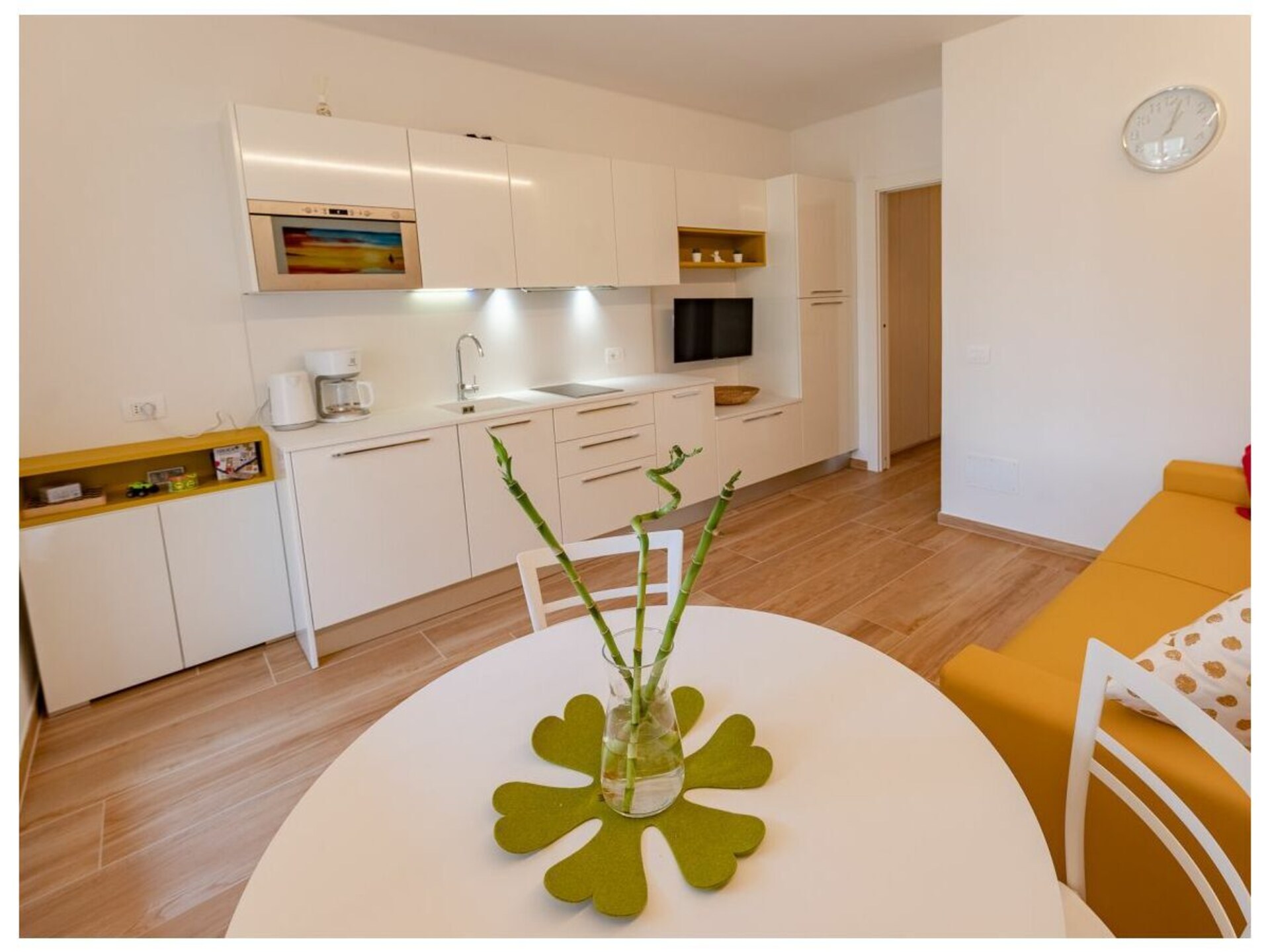 Vrijstaand huis met tuin en zwembad, 200m van het Gardameer - foto 9