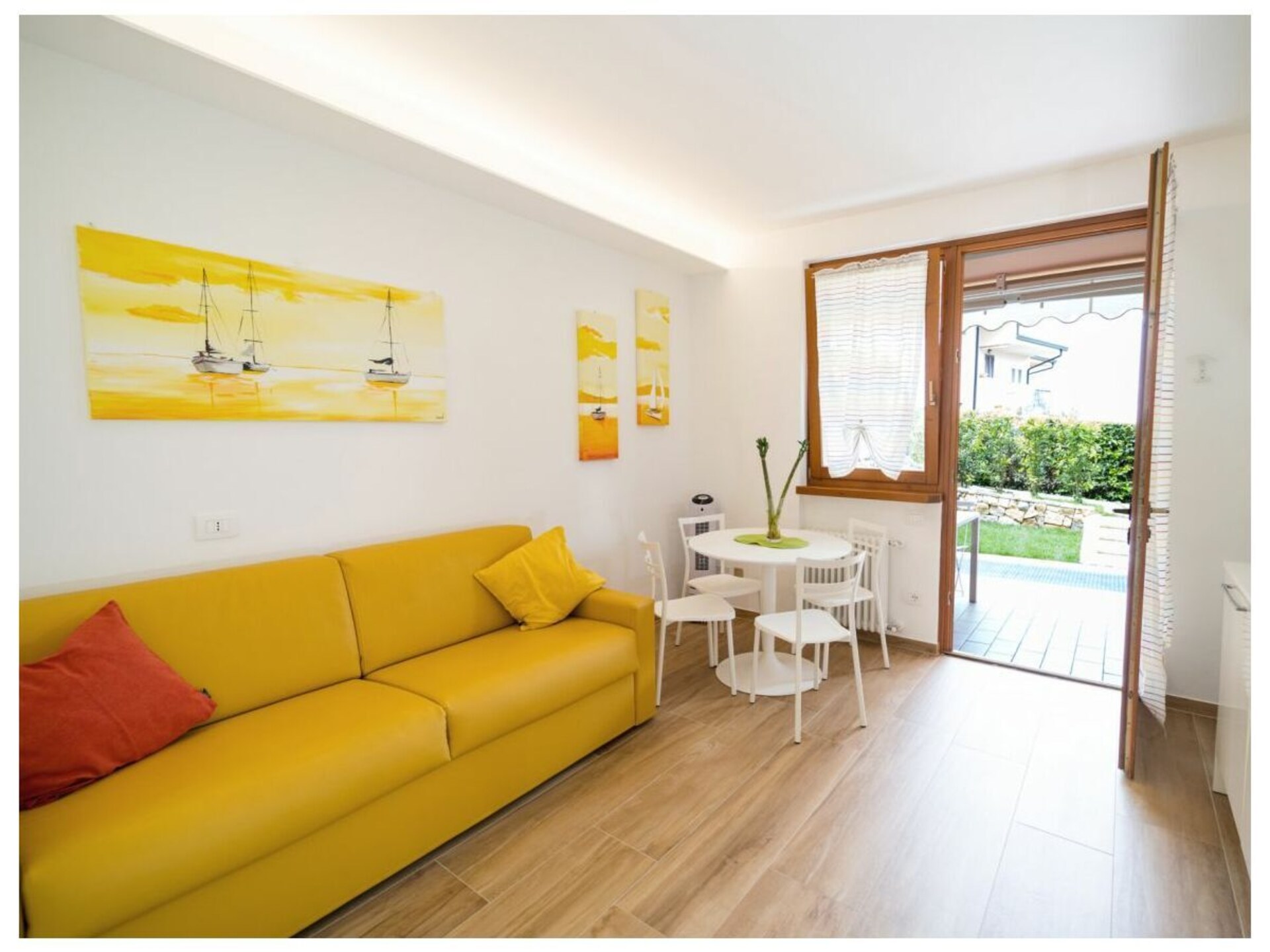 Vrijstaand huis met tuin en zwembad, 200m van het Gardameer - foto 11