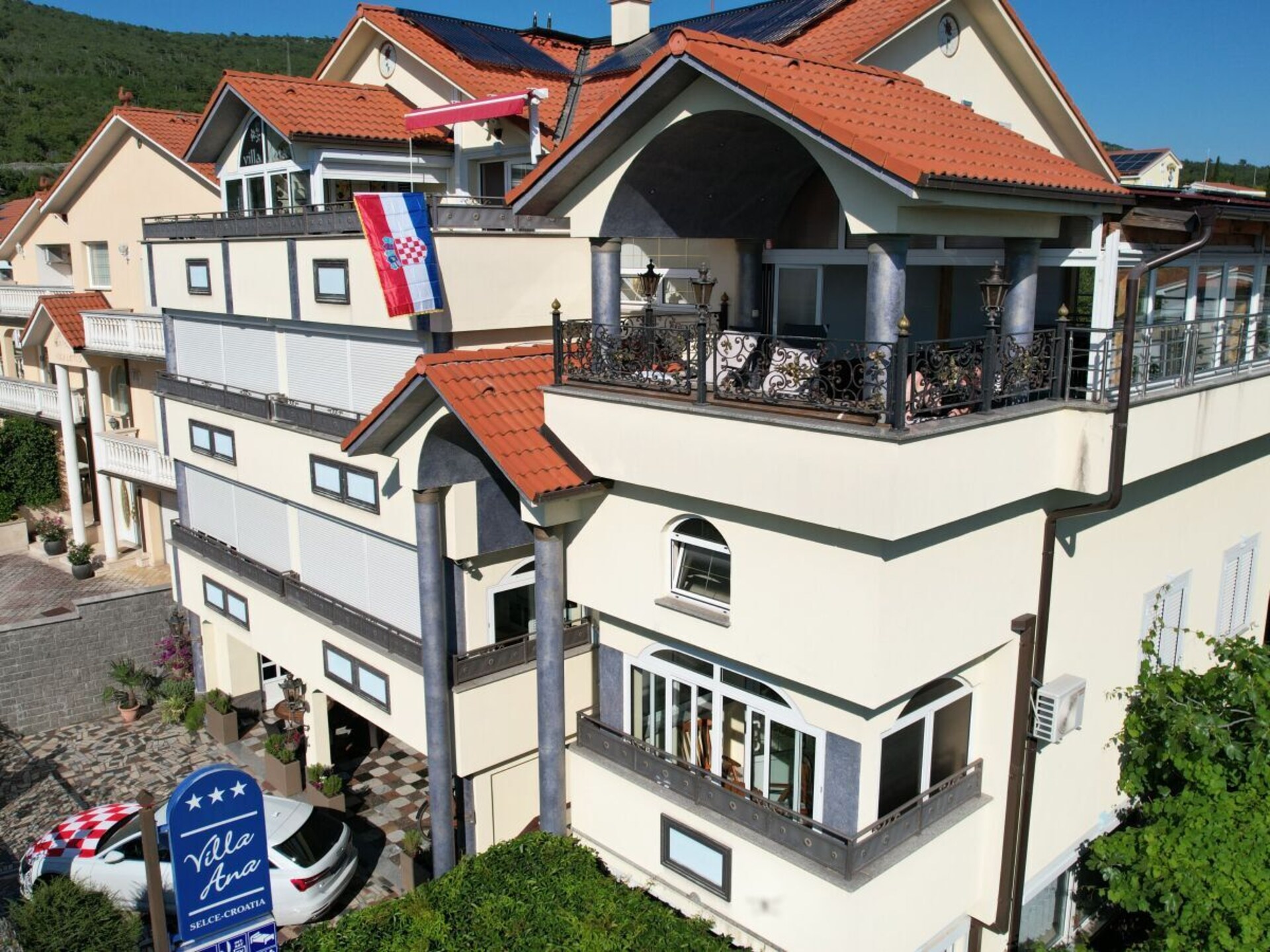 Ruim vrijstaand vakantiehuis voor 9 personen in Selce, vlak bij zee - foto 1