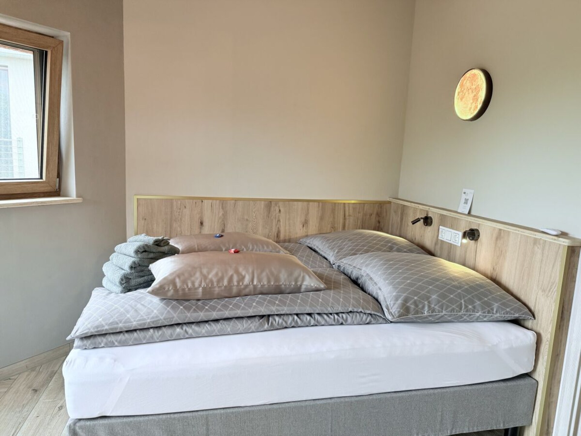 Deluxe Appartement Star Magic met panoramisch uitzicht op de natuurlijke vijver in Großpösna - foto 10