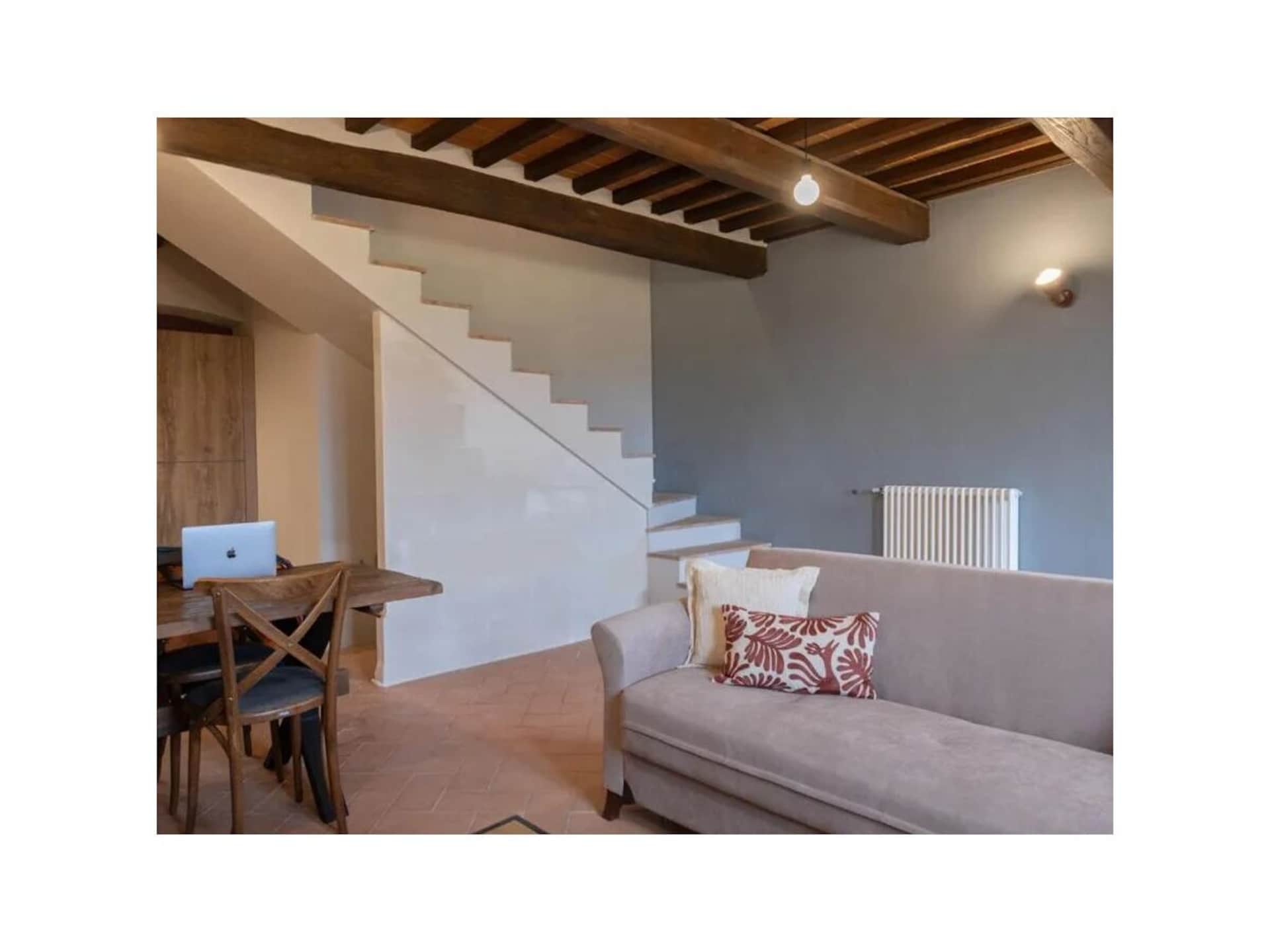 Liefdevol appartement in Casole d'Elsa met panoramisch Toscaans uitzicht - foto 12