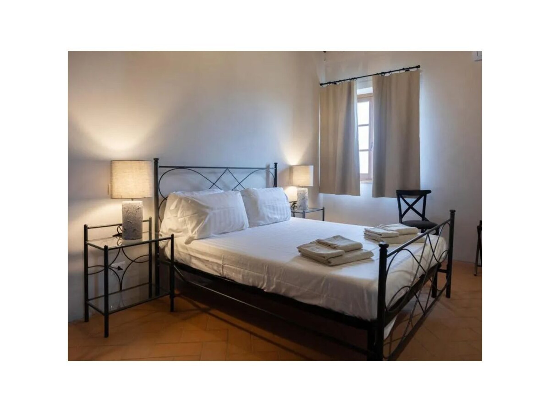 Liefdevol appartement in Casole d'Elsa met panoramisch Toscaans uitzicht - foto 20