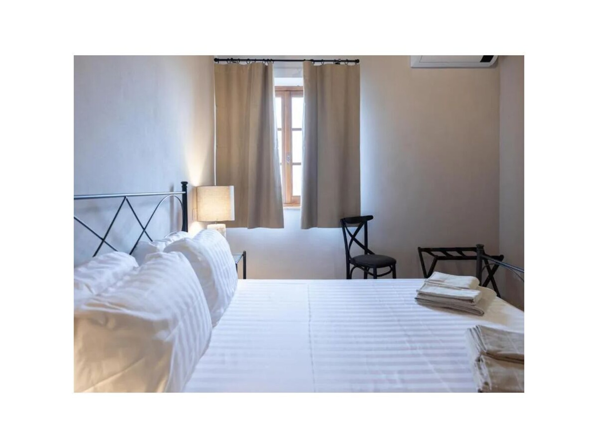 Liefdevol appartement in Casole d'Elsa met panoramisch Toscaans uitzicht - foto 22