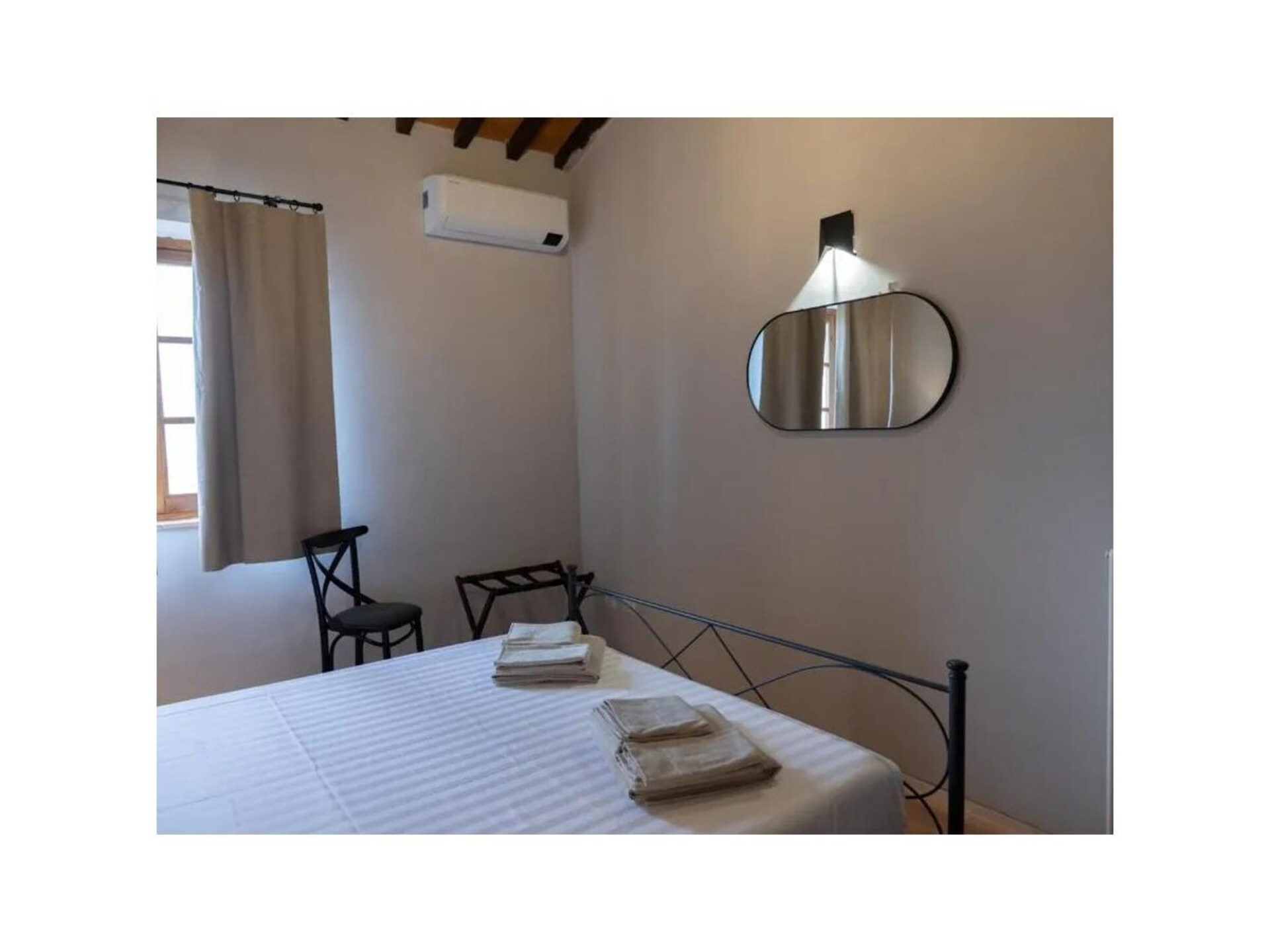 Liefdevol appartement in Casole d'Elsa met panoramisch Toscaans uitzicht - foto 23