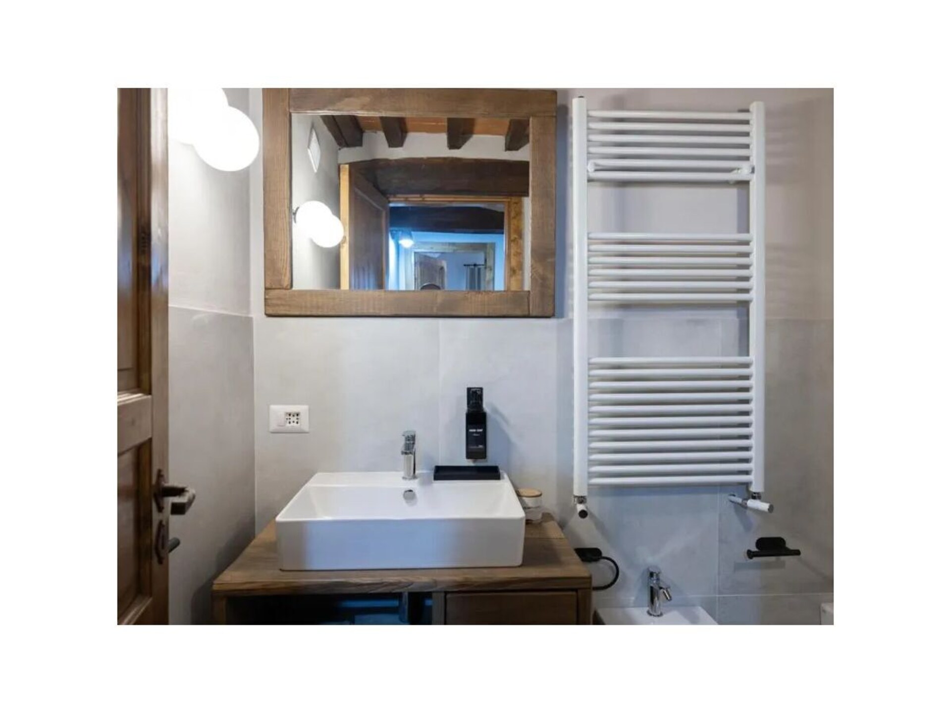 Liefdevol appartement in Casole d'Elsa met panoramisch Toscaans uitzicht - foto 32