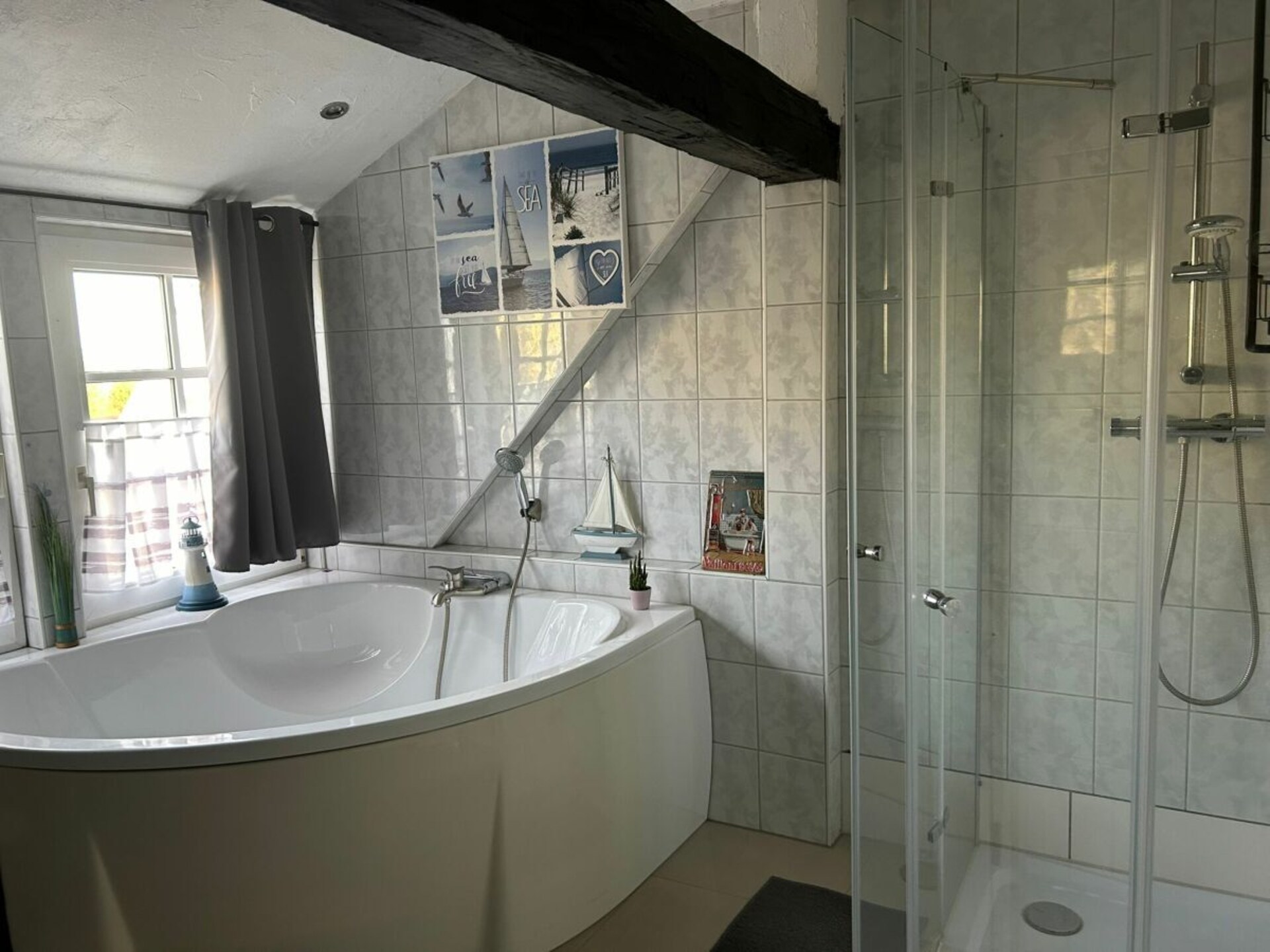 Ruim zolderappartement met balkon en wellness in Neu Schloen - foto 11