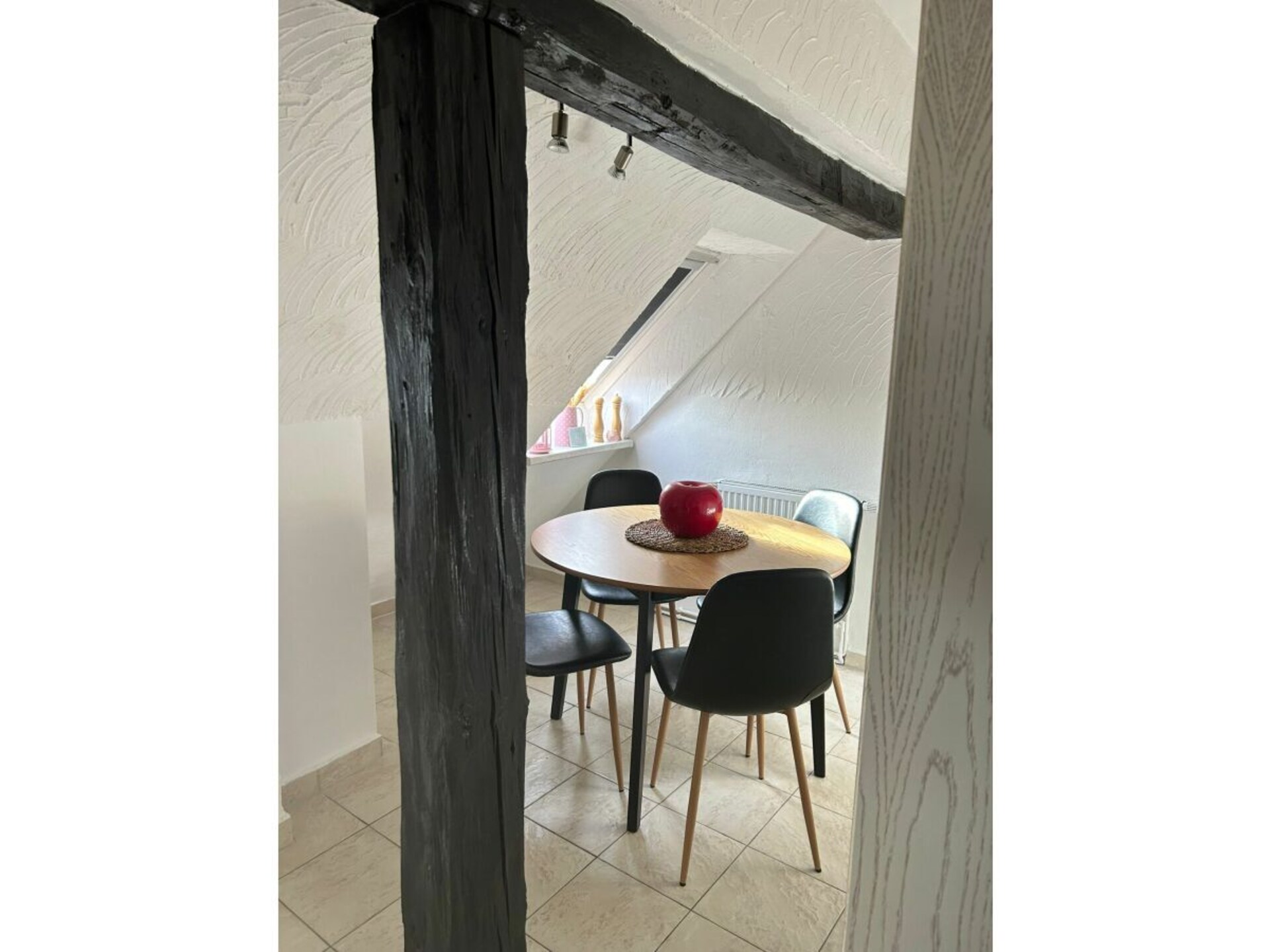 Ruim zolderappartement met balkon en wellness in Neu Schloen - foto 13