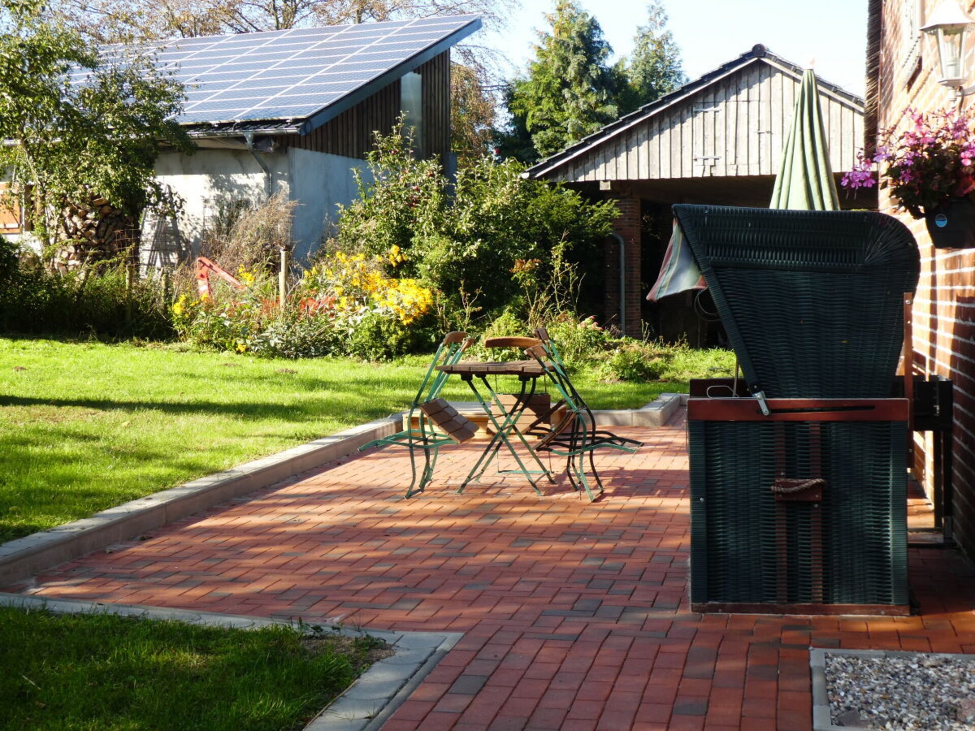 Gerenoveerd rieten dak vakantiehuis met grote tuin bij Stoltebüll - foto 3