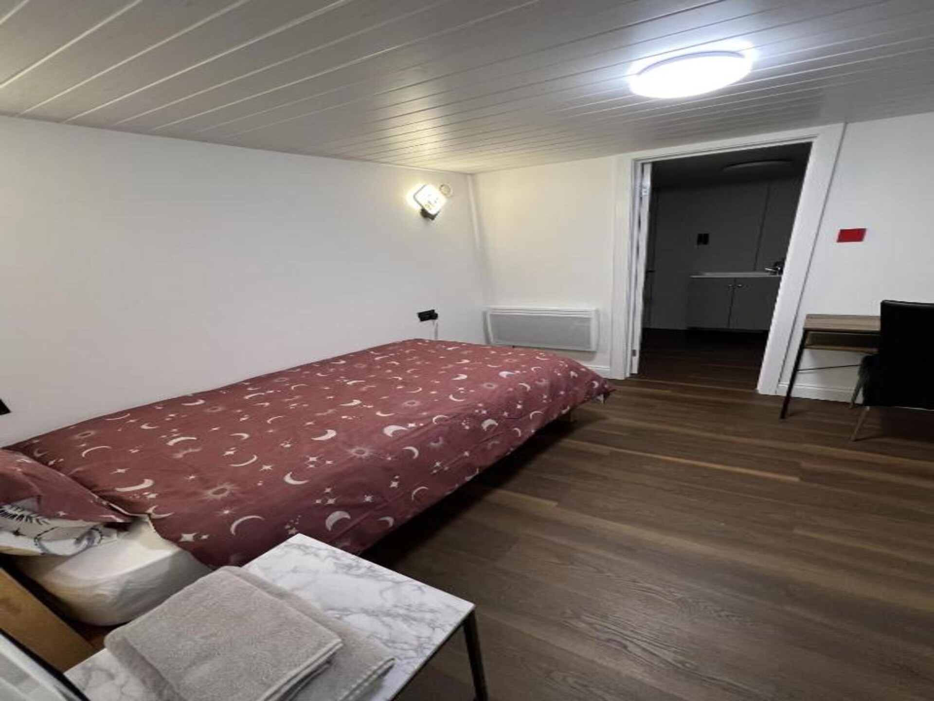 Compacte eenpersoonskamer met WiFi in Pembroke Dock - foto 2
