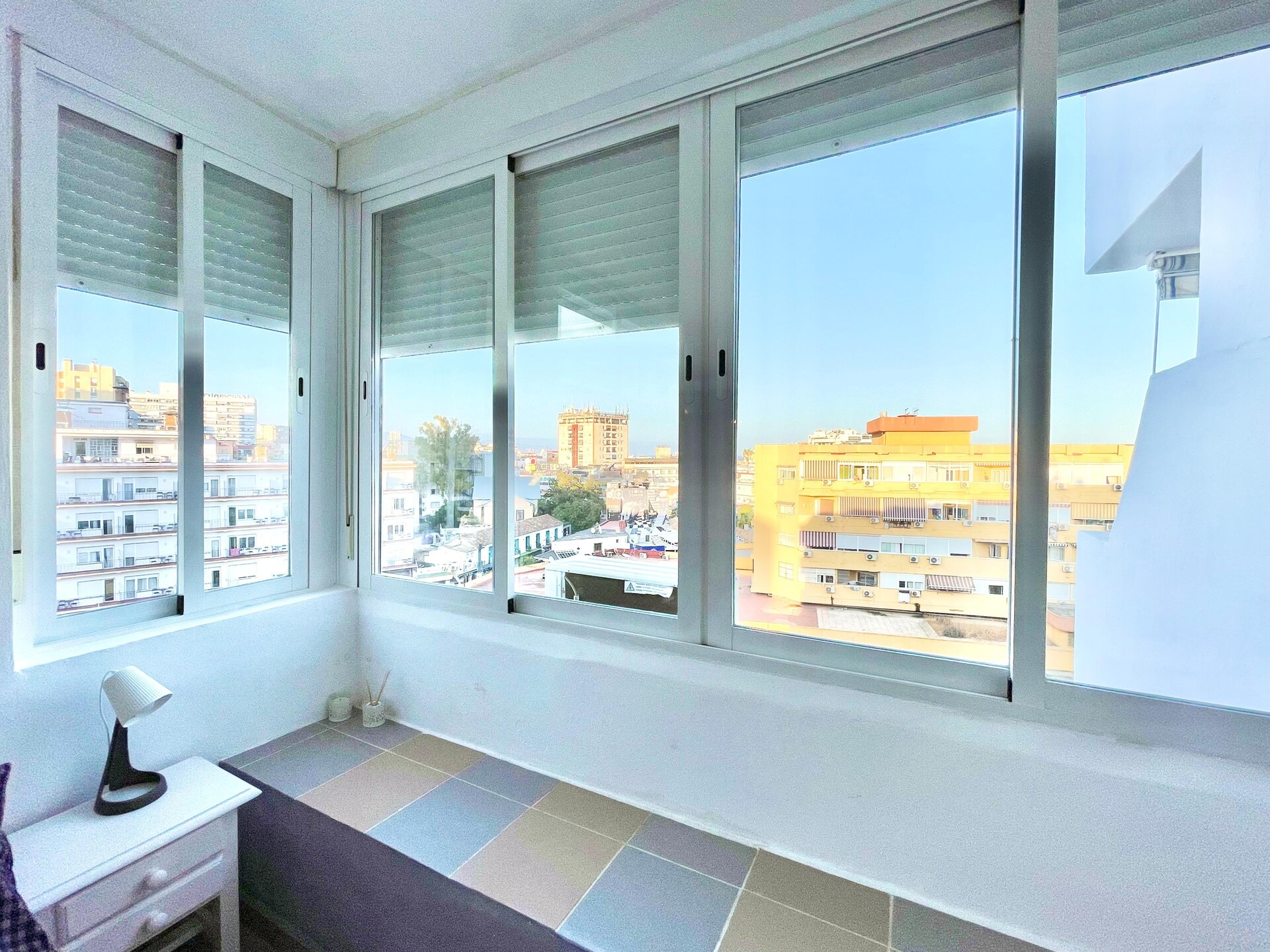 Op 600 m van het strand: sfeervol appartement in Torremolinos - foto 29