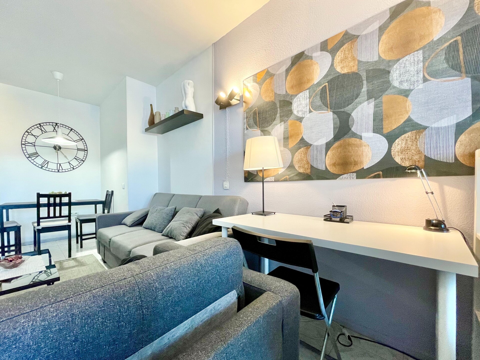 Op 600 m van het strand: sfeervol appartement in Torremolinos - foto 6