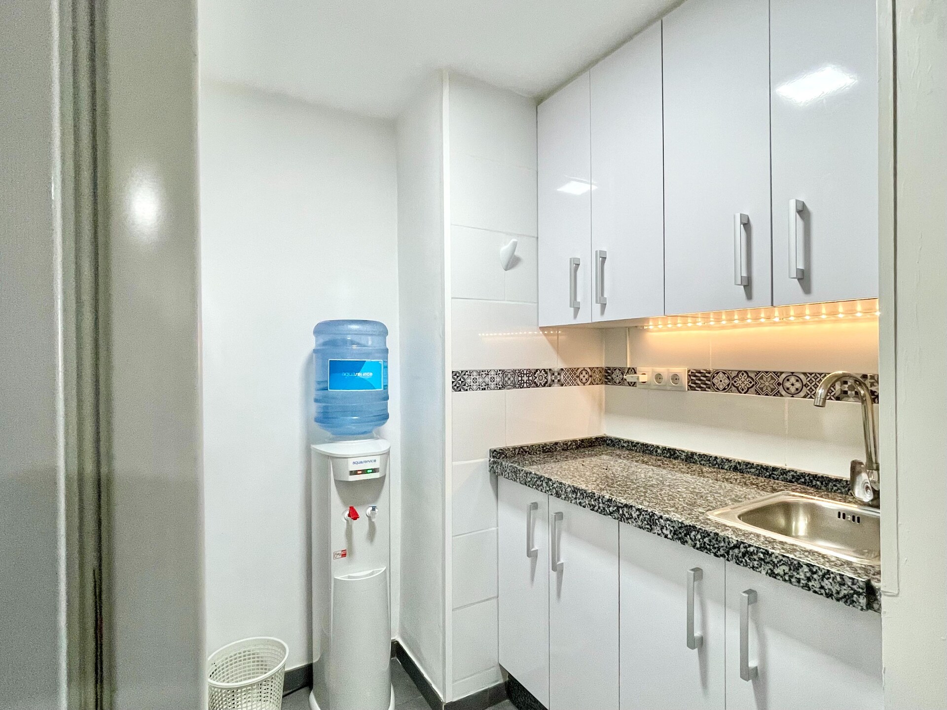 Op 600 m van het strand: sfeervol appartement in Torremolinos - foto 17