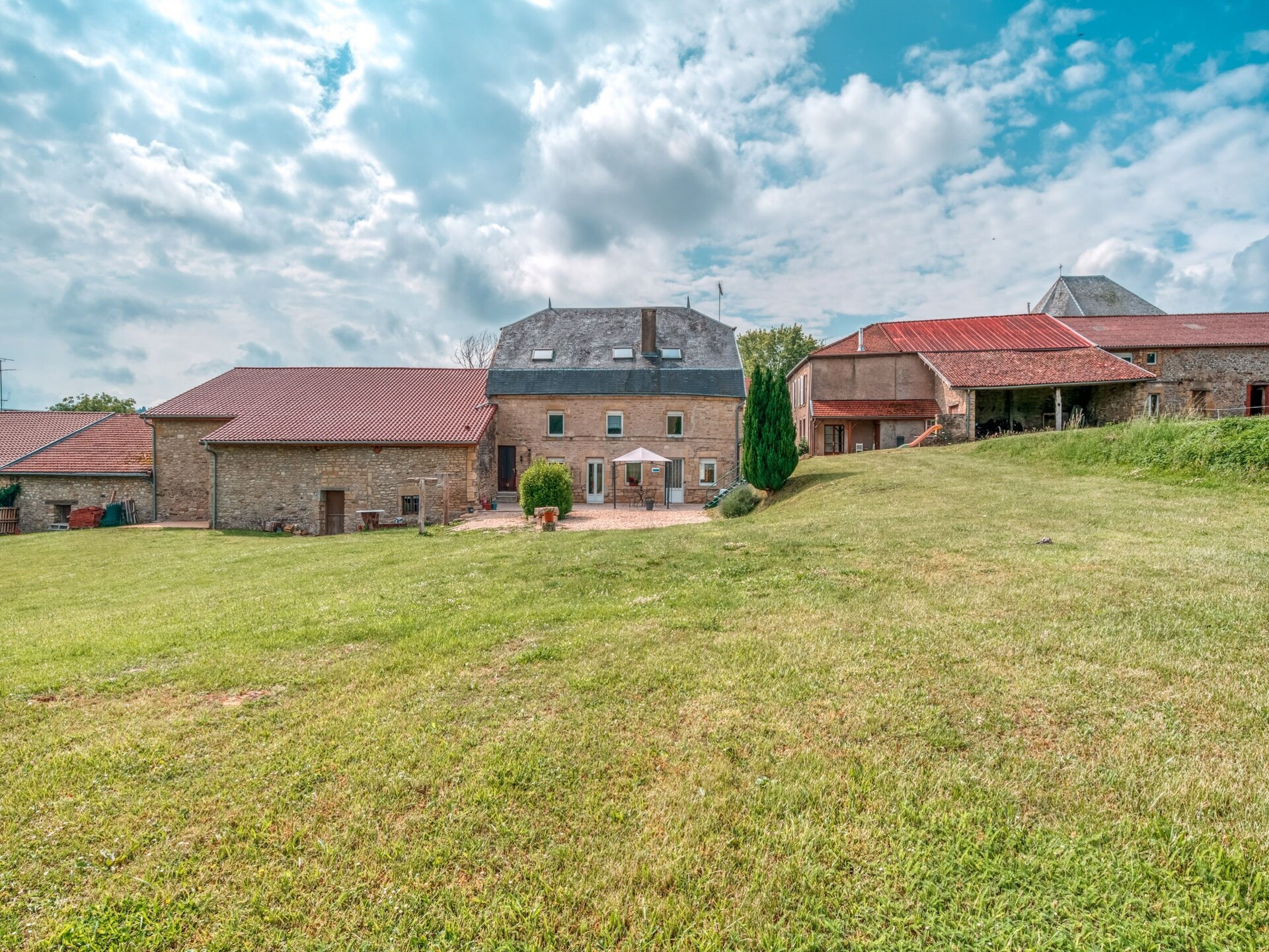 Ruim vakantiehuis in Nouart met weids uitzicht en boerderijbeleving - foto 14