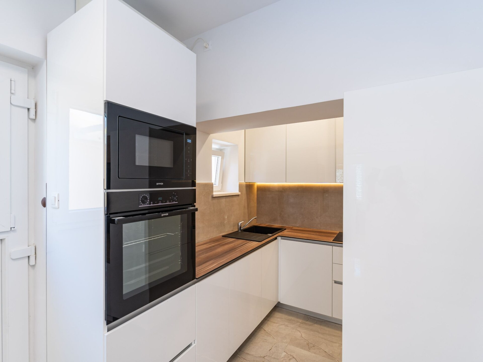 Appartement Nikolica: 2 slaapkamers, terras, 300m van strand in Dubrovnik - foto 10