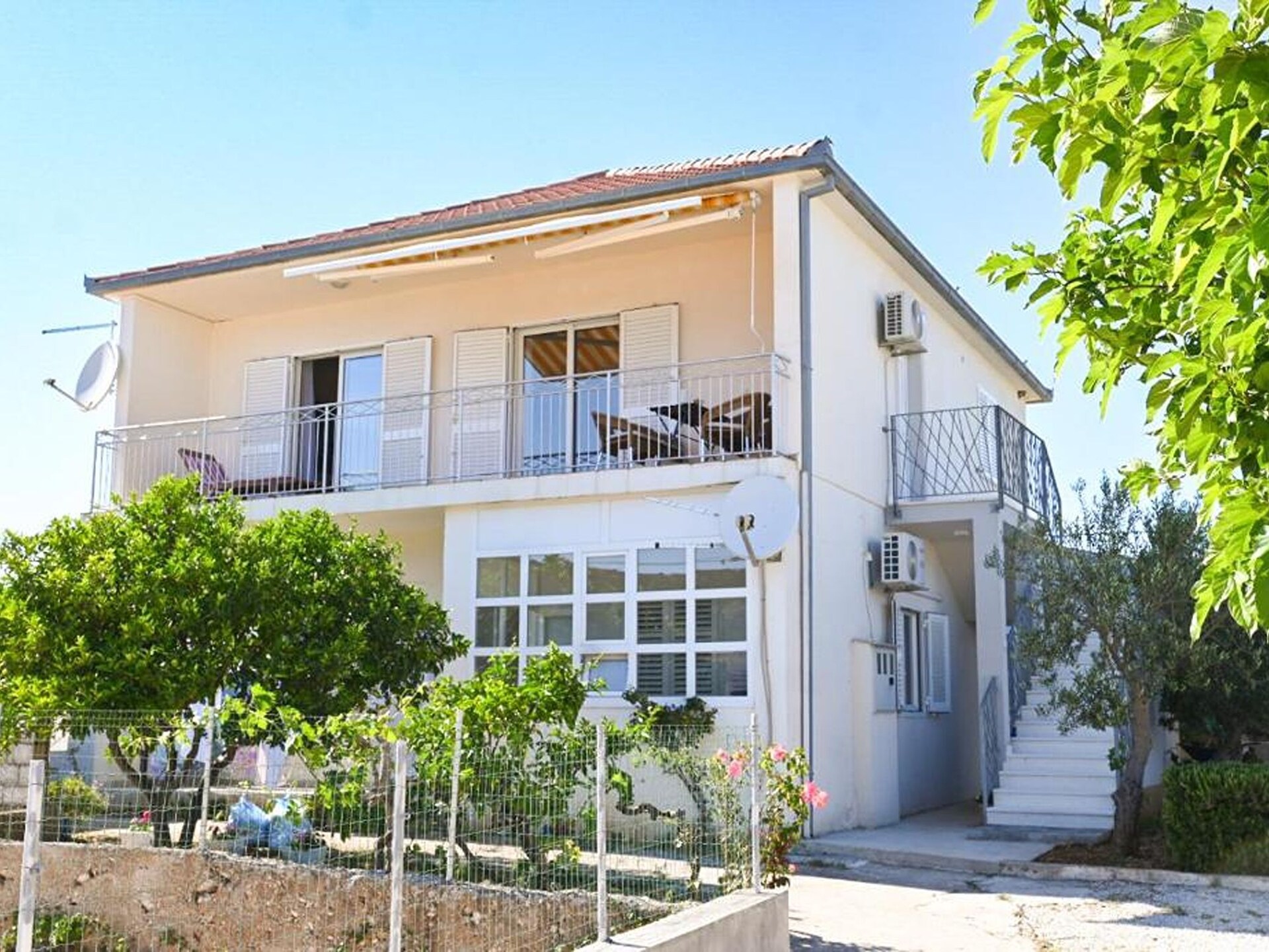 Ruim appartement in Vinisce direct aan het strand - foto 20