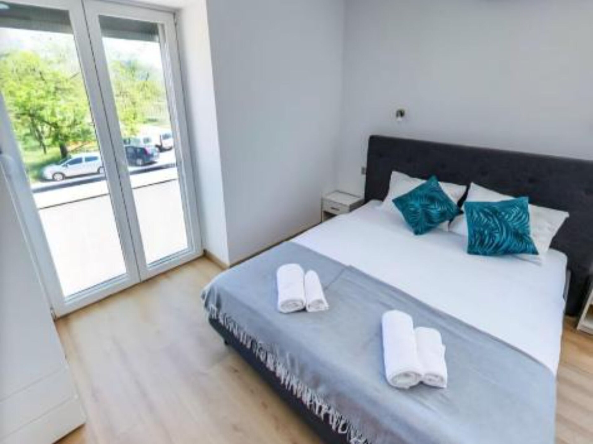 Historisch overnachten bij Knin: Double Room 3 met tuin & WiFi - foto 11