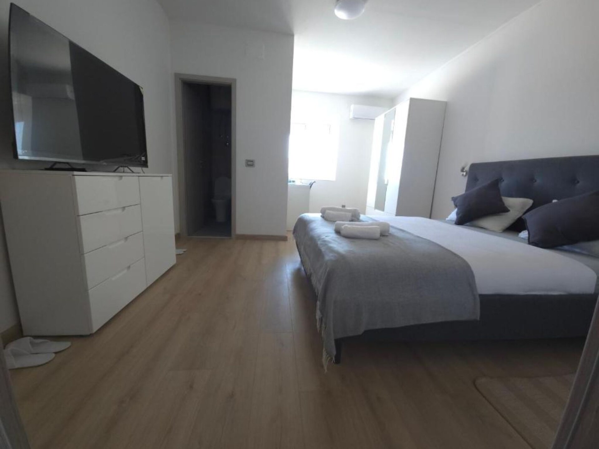 Historisch overnachten bij Knin: Double Room 3 met tuin & WiFi - foto 6