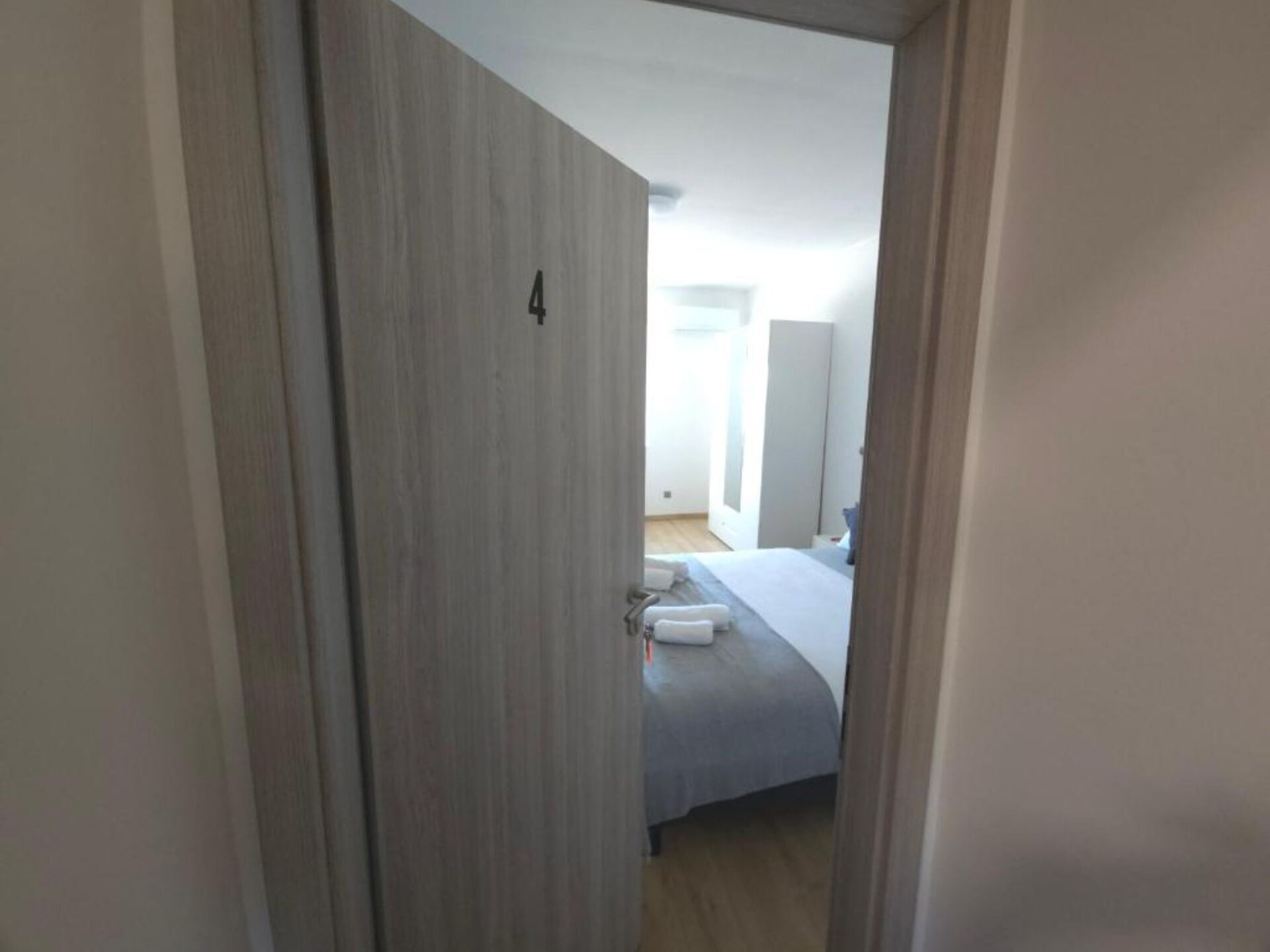 Historisch overnachten bij Knin: Double Room 3 met tuin & WiFi - foto 4