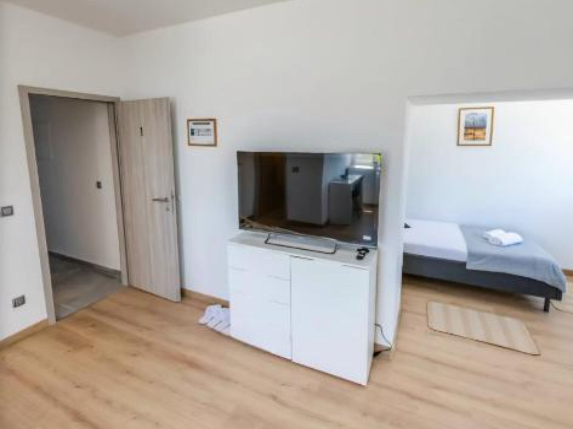 Twin Room 7 in Vrbnik-Knin: Historisch erfgoed en comfort voor twee - foto 10