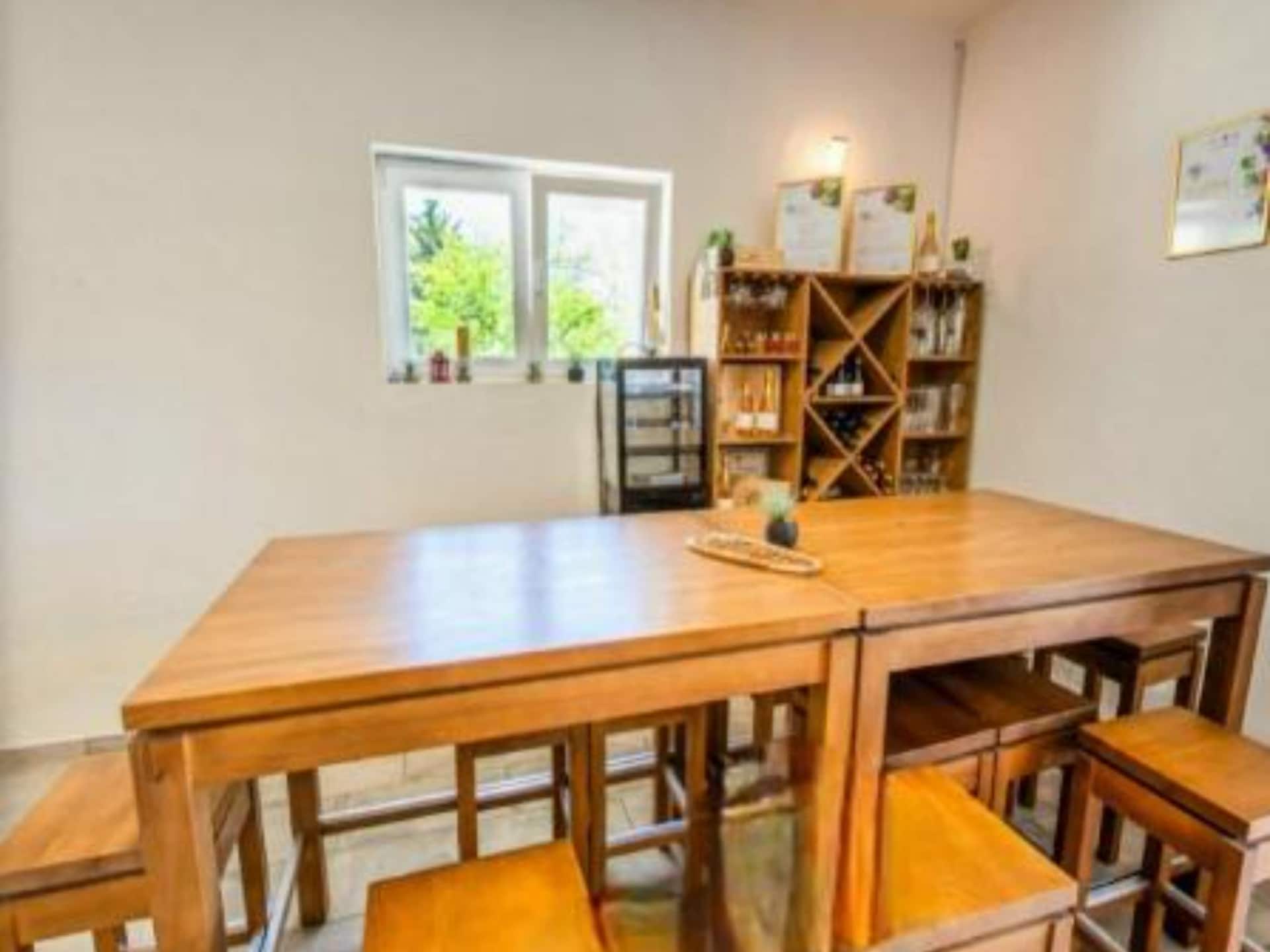 Twin Room 7 in Vrbnik-Knin: Historisch erfgoed en comfort voor twee - foto 12