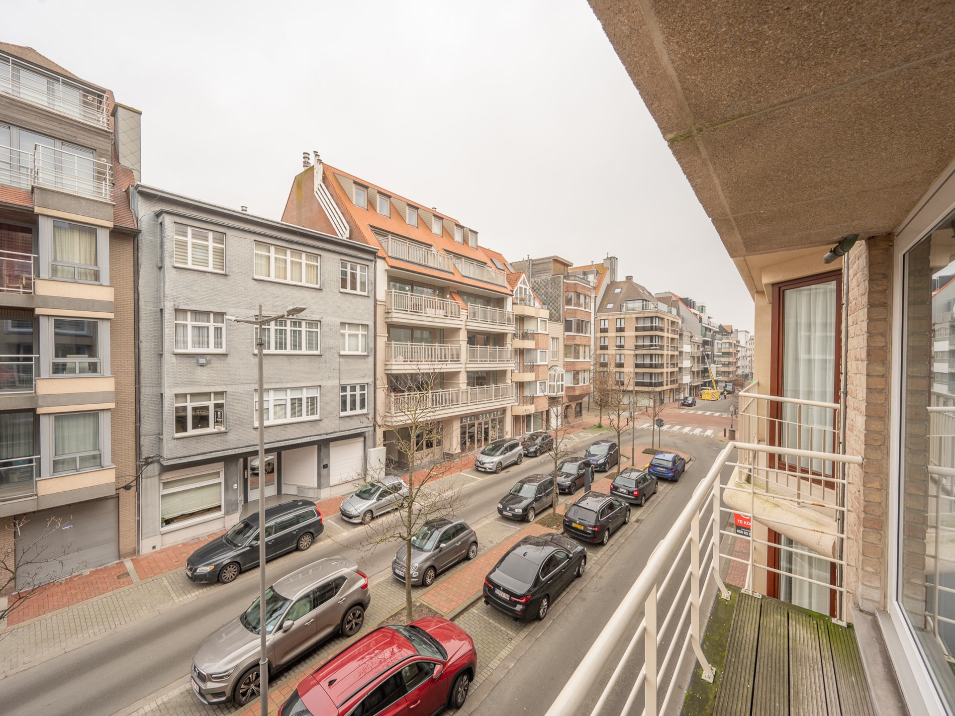 Gerenoveerd 4-persoons appartement met terras in Knokke-Heist - foto 4