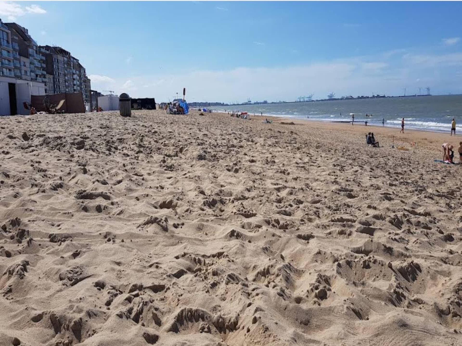 Gerenoveerd 4-persoons appartement met terras in Knokke-Heist - foto 15