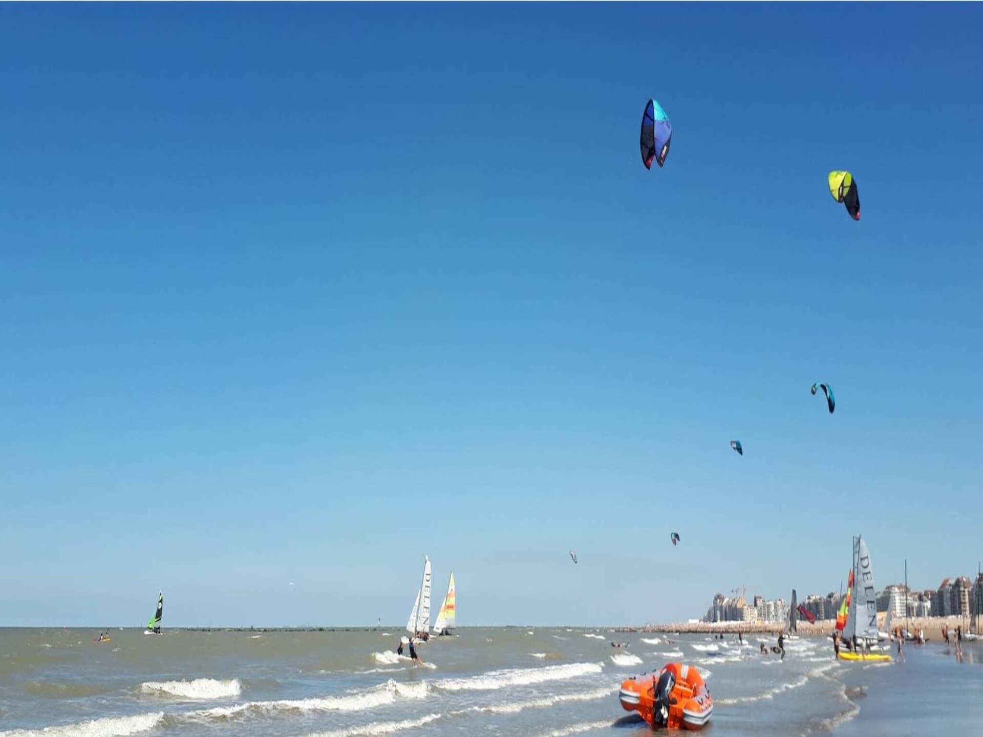Gerenoveerd 4-persoons appartement met terras in Knokke-Heist - foto 13