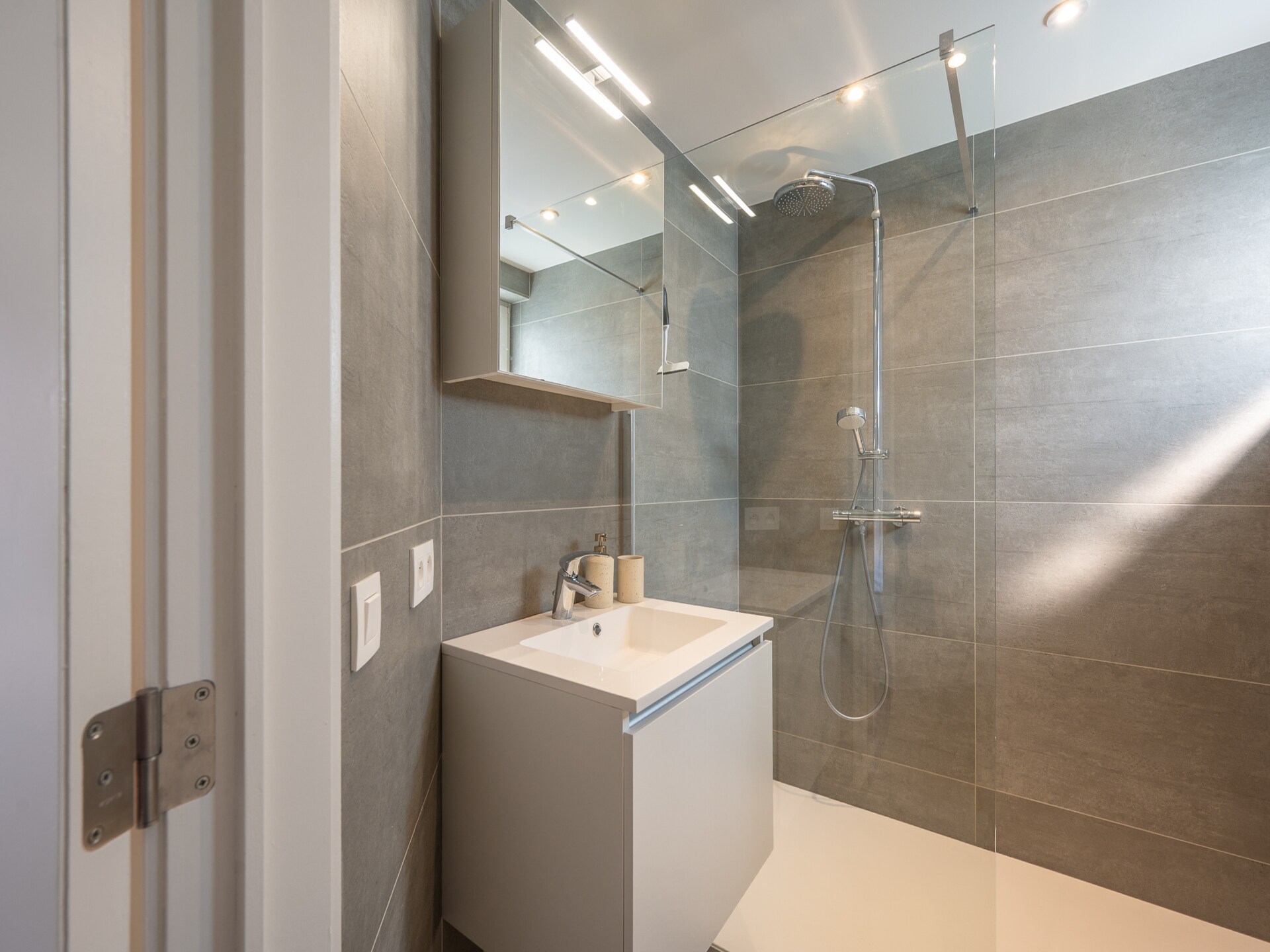 Stijlvol appartement met zeezicht en privéparking in Knokke-Heist - foto 13