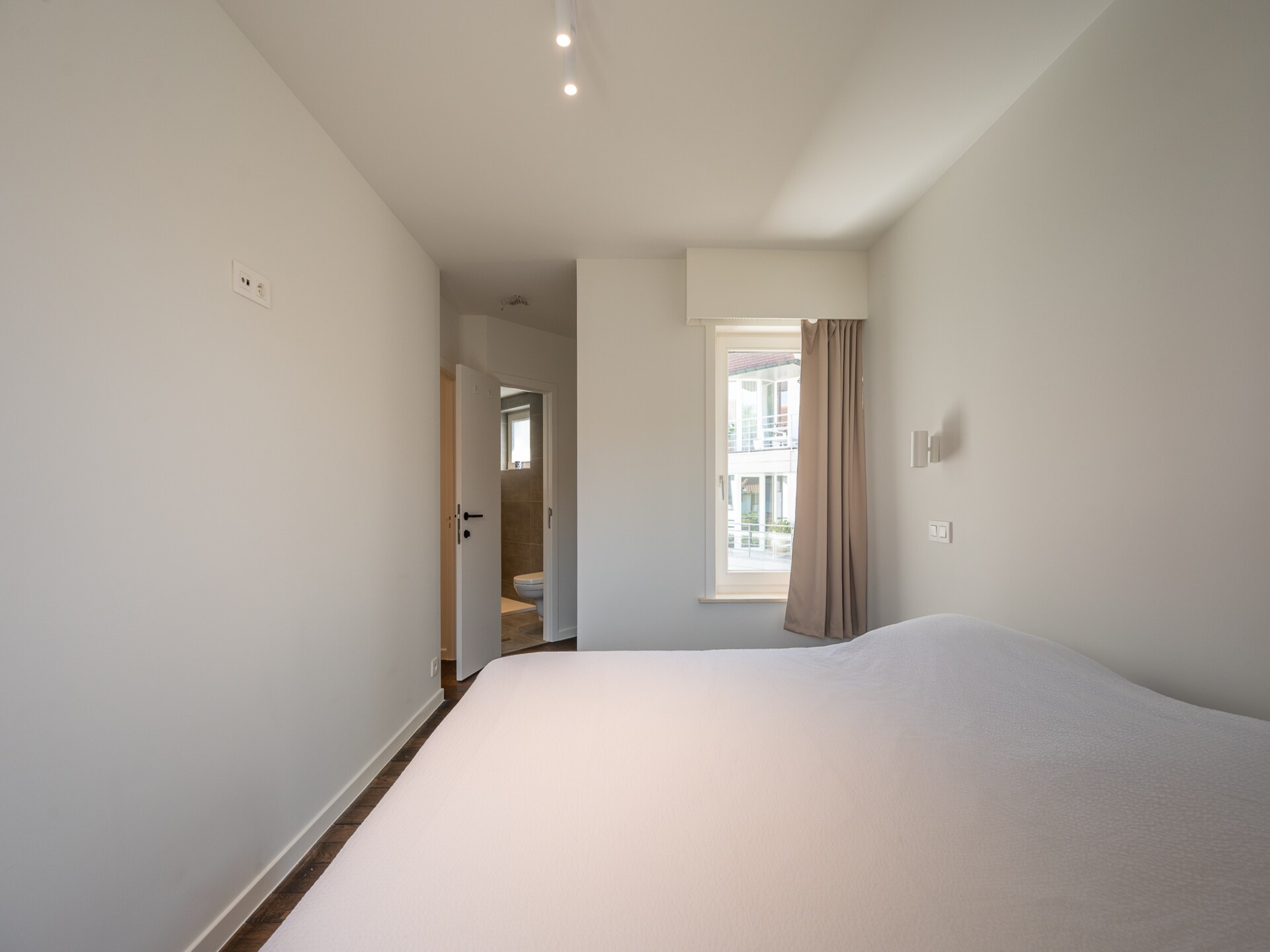 Stijlvol appartement met zeezicht en privéparking in Knokke-Heist - foto 12