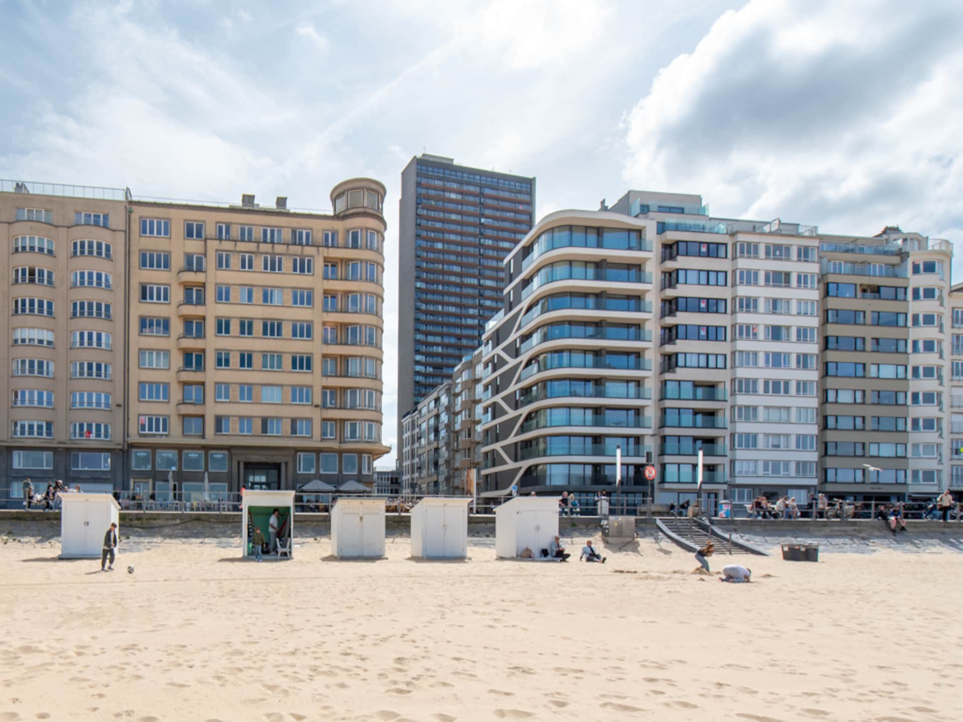 Modern appartement in Oostende met terras en zeezicht - foto 16