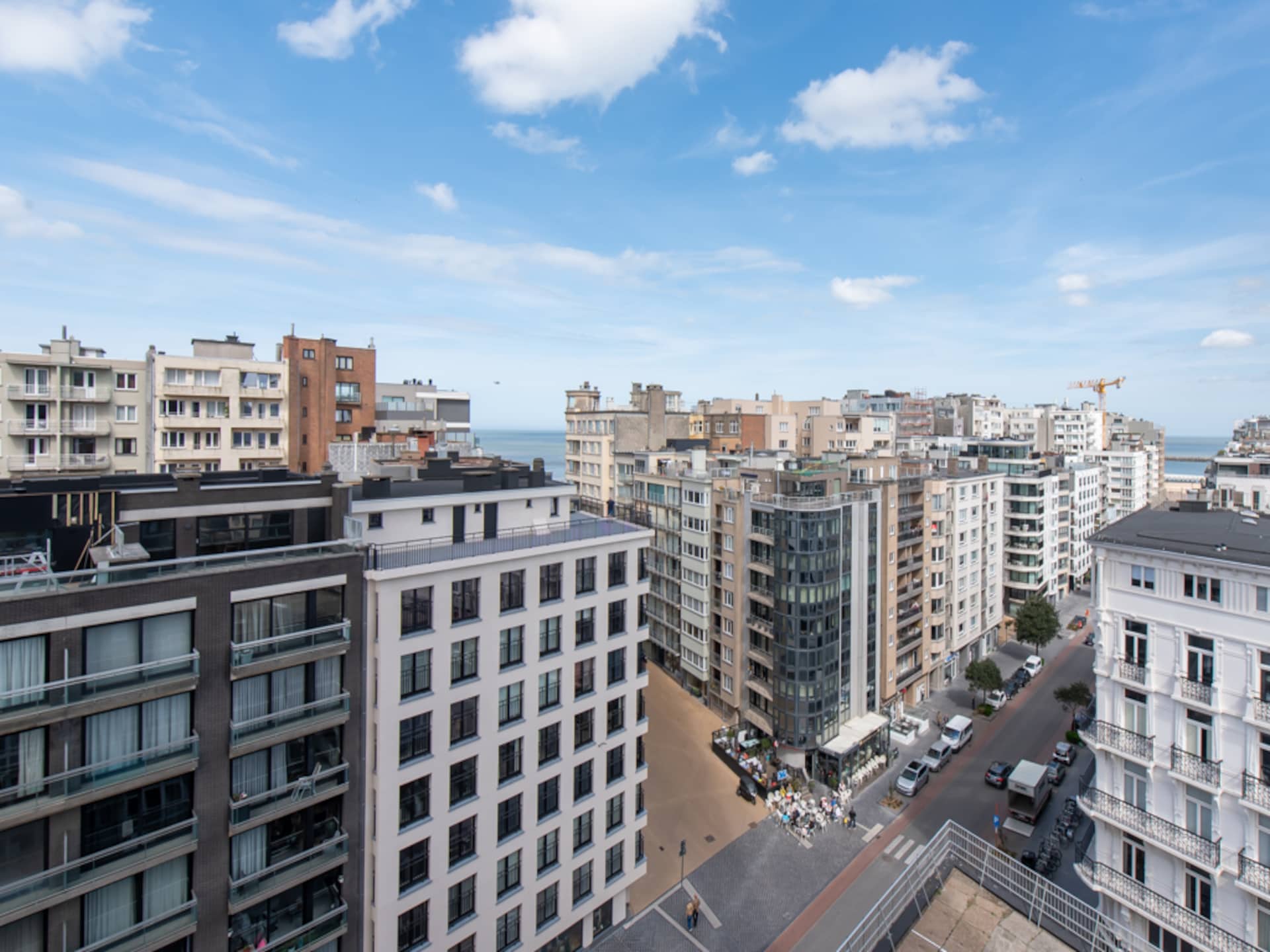 Modern appartement in Oostende met terras en zeezicht - foto 15