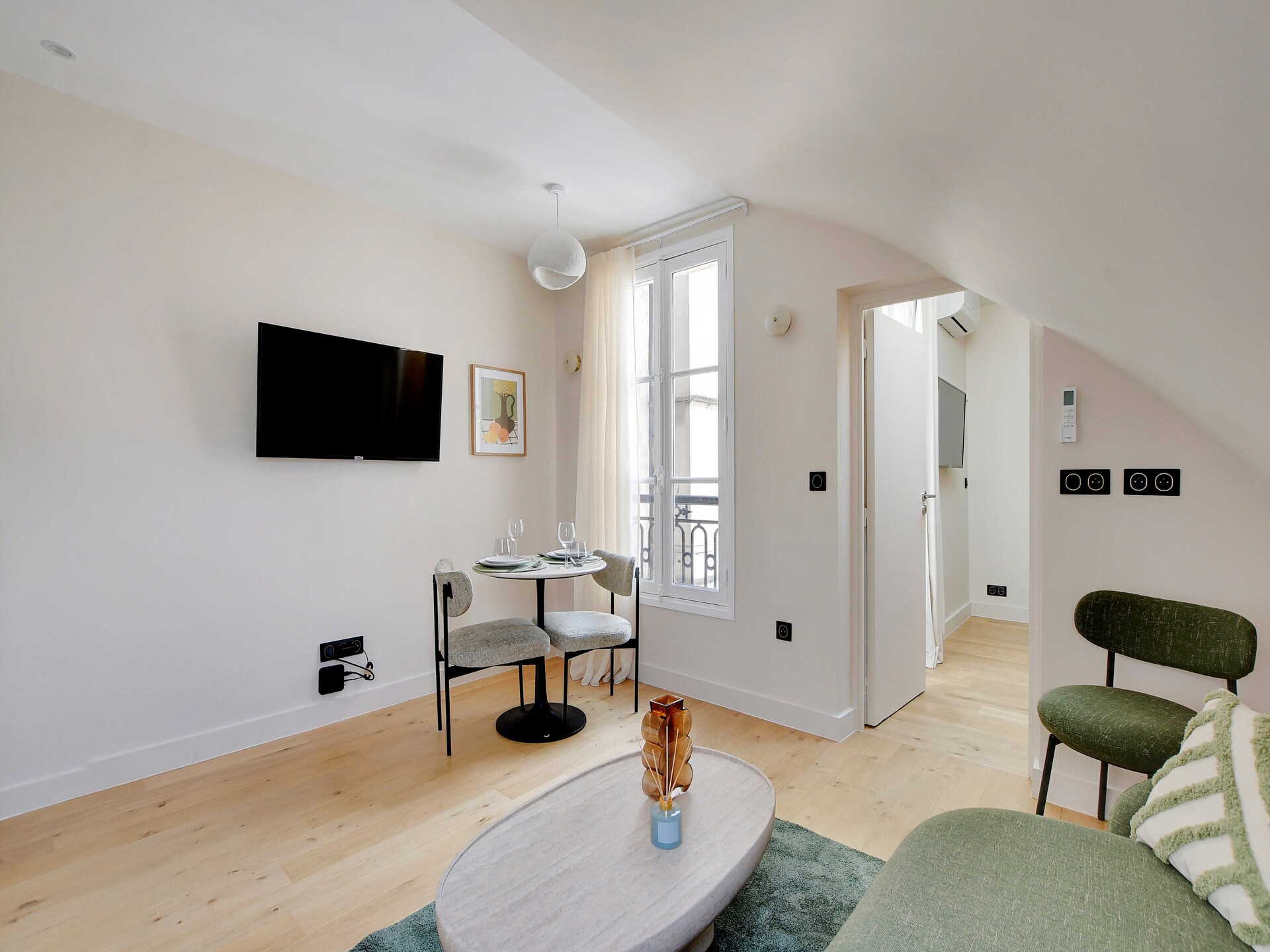 Charmant appartement tussen Saint-Lazare en Champs-Élysées – 2 personen - foto 38