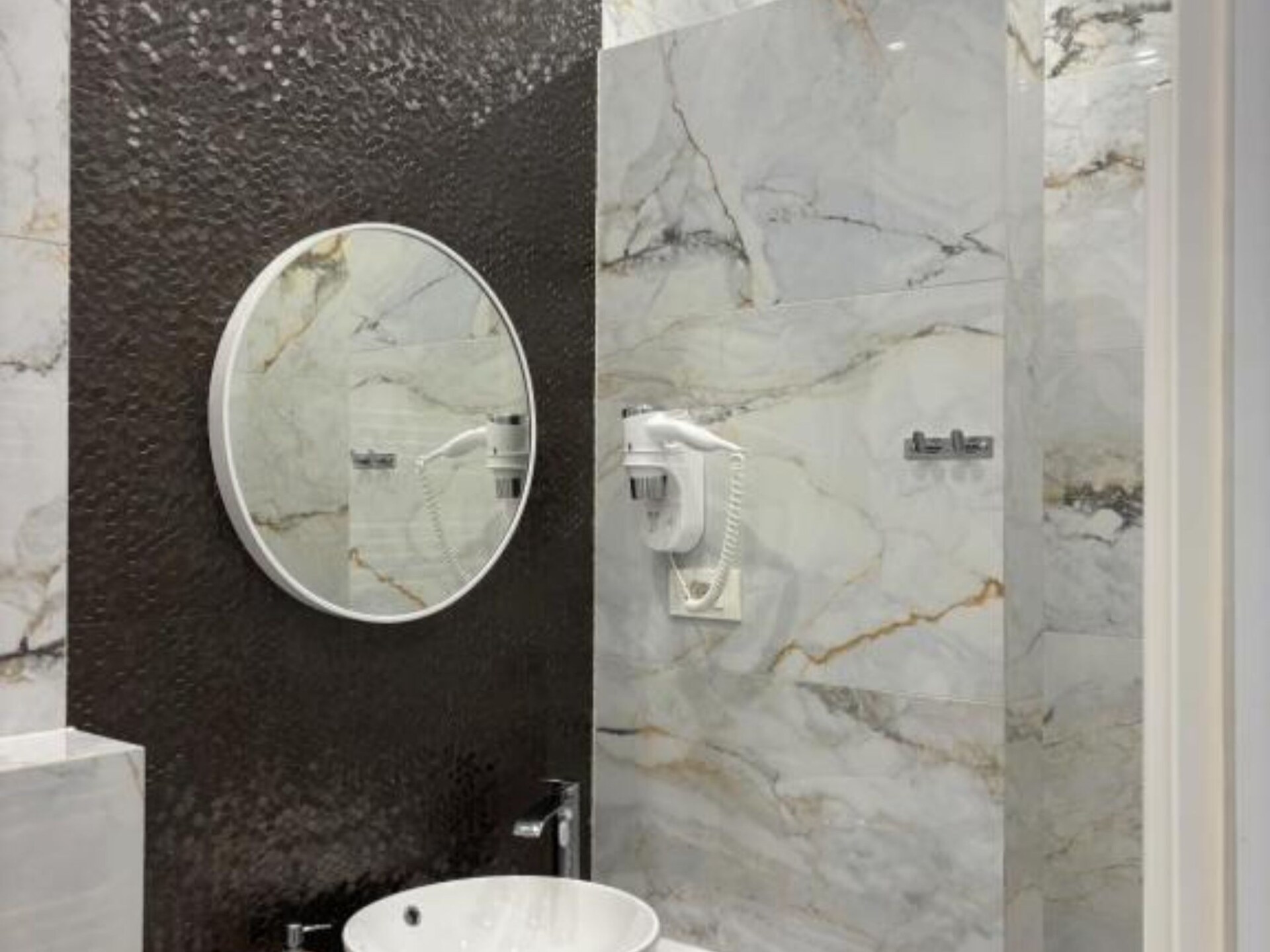 Stijlvolle Deluxe Kamer voor 2 in Zagreb, vlakbij het centrum - foto 4