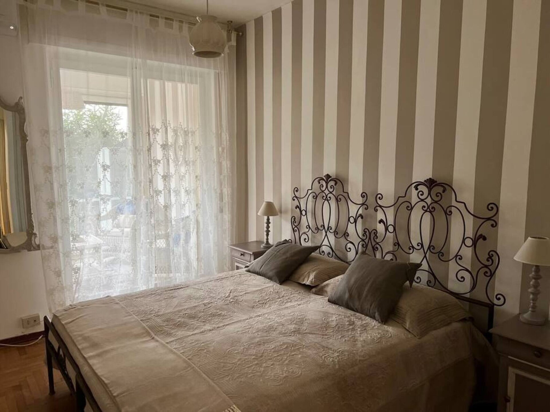 Licht appartement met veranda en zeezicht in Sanremo - foto 2