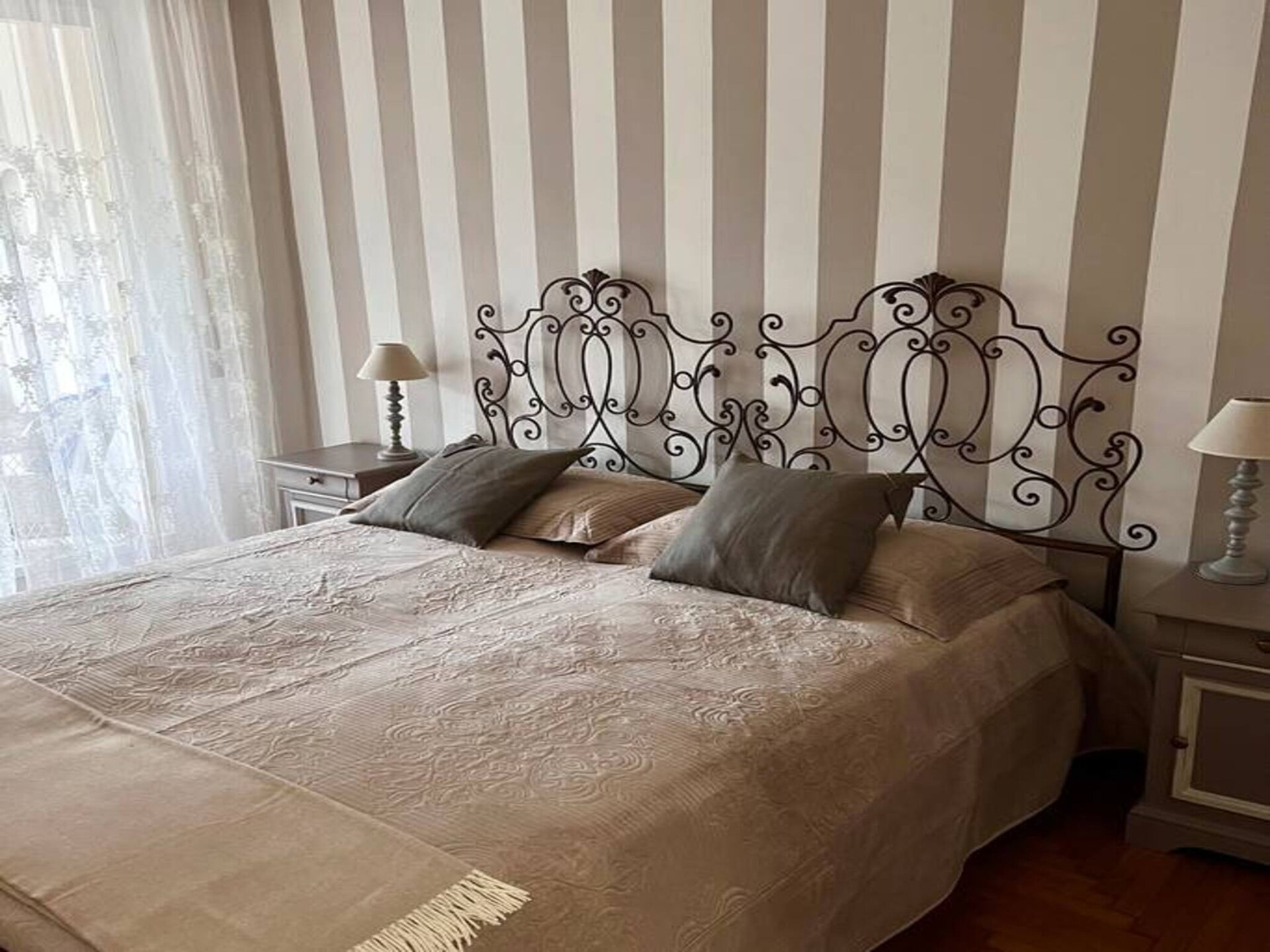 Licht appartement met veranda en zeezicht in Sanremo - foto 12