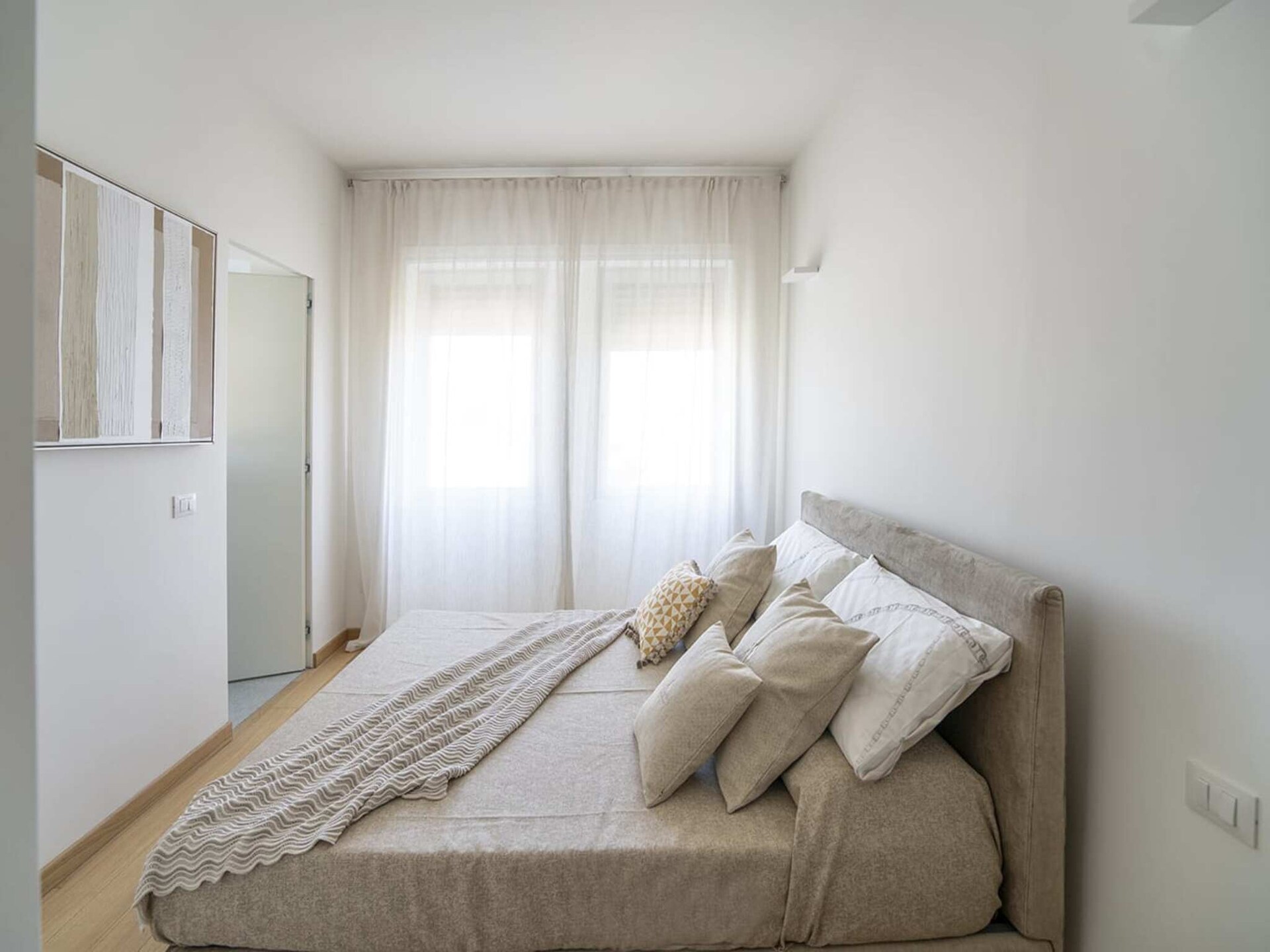 Modern appartement MI Cardano met skyline-uitzicht in Milaan - foto 19