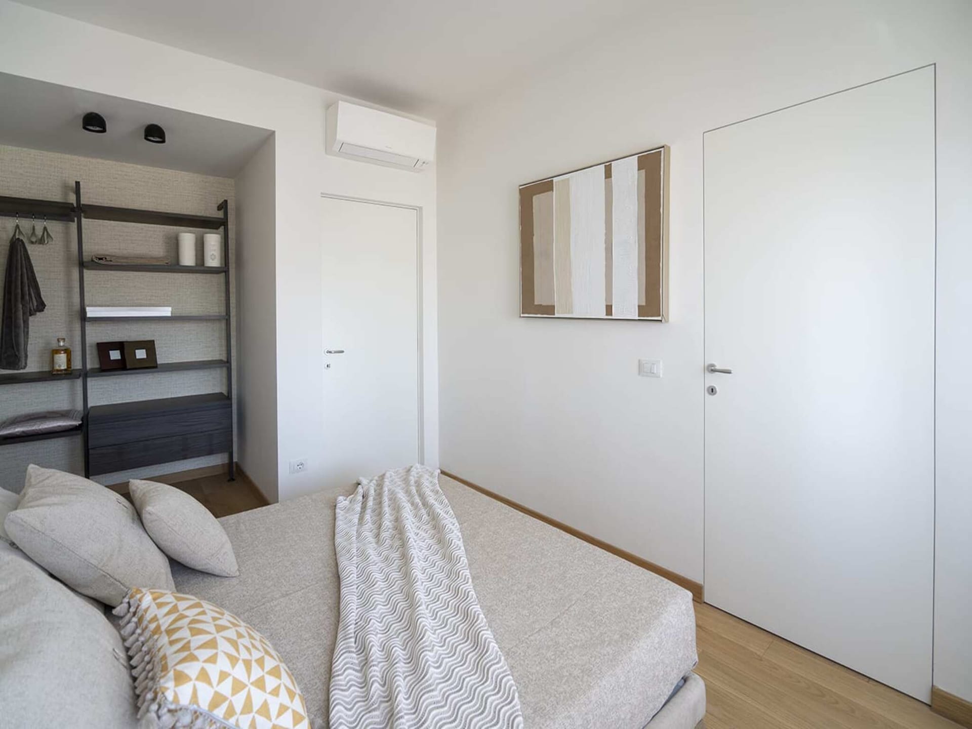 Modern appartement MI Cardano met skyline-uitzicht in Milaan - foto 20